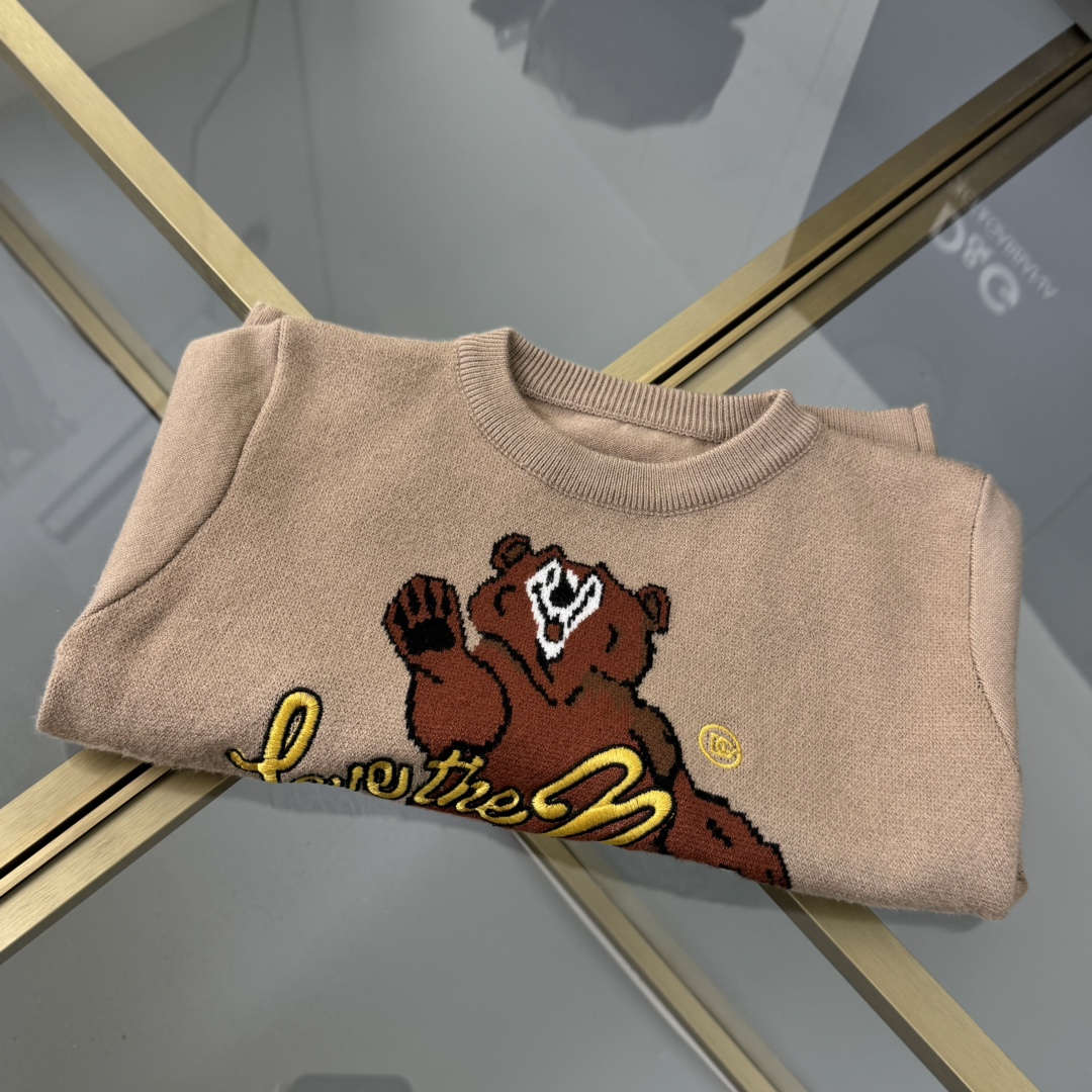 2024 D&G Children’s T-shirt: High-quality cotton fabric, khaki graffiti design, sizes 100-160. - 图片 8