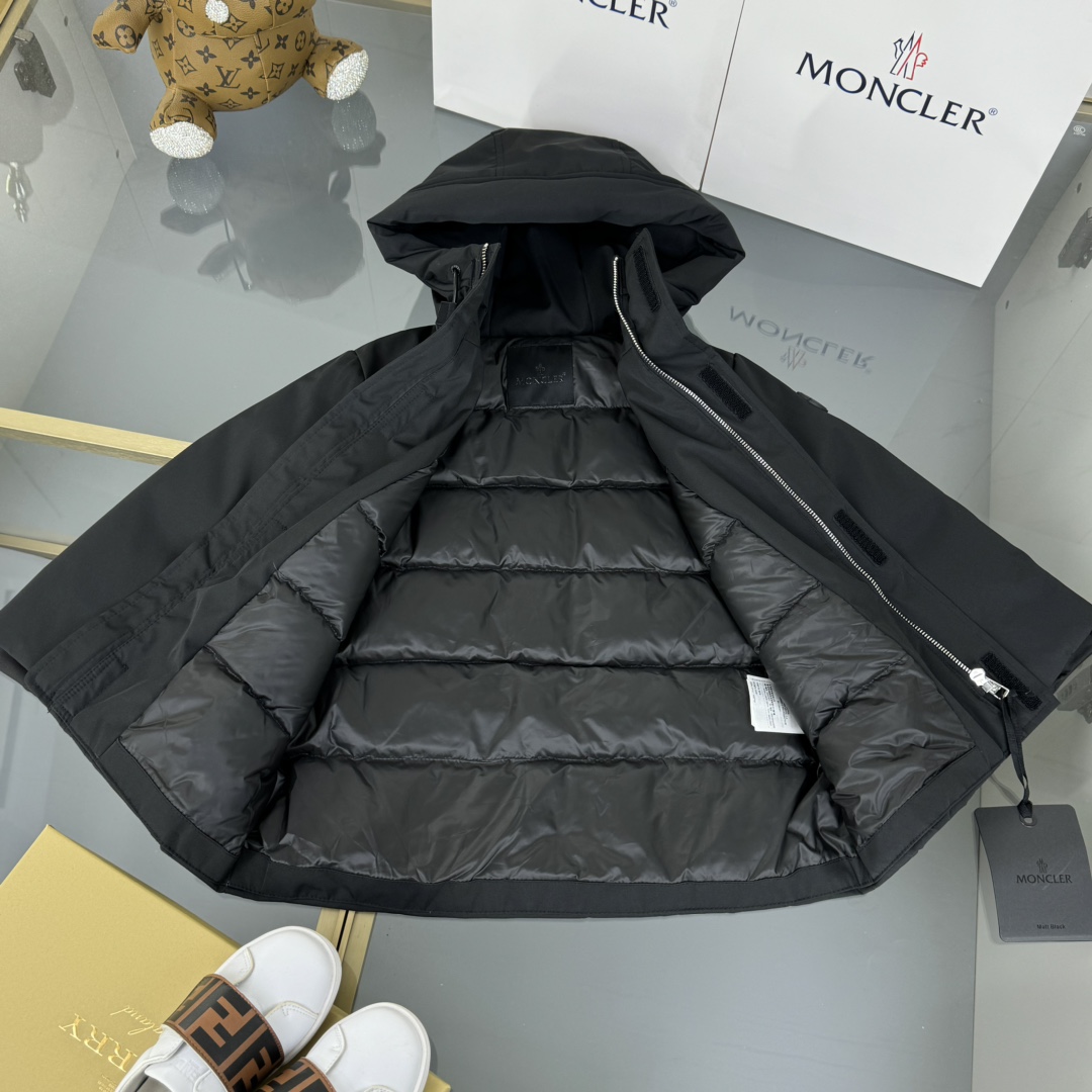 Moncler Haute Couture Haute Couture Ready-to-Wear Ref.165AD719 3