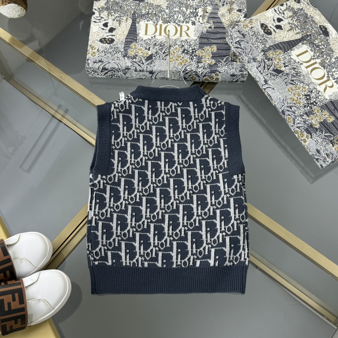 Louis Vuitton Haute Couture Haute Couture Ready-to-Wear Clothing Dress 5