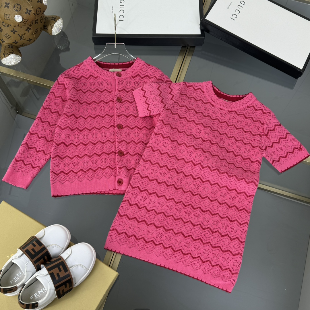 Gucci Cardigans Vêtements Pour Enfants Broderie de fleurs Les enfants Fille Tricot Manches longues