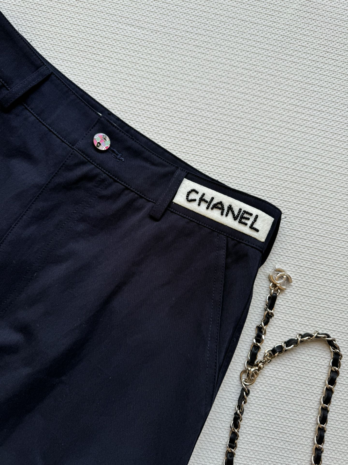 Chane 25SS P588 Female Suit: Stylish, Retrofitted Design with Logo Decoration - 图片 2