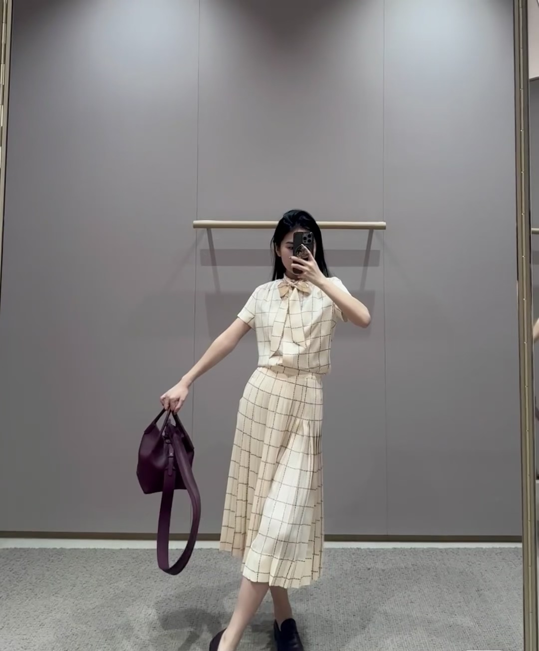 NO:822517,A set of matching,19860909一套搭配,,,Women's clothing