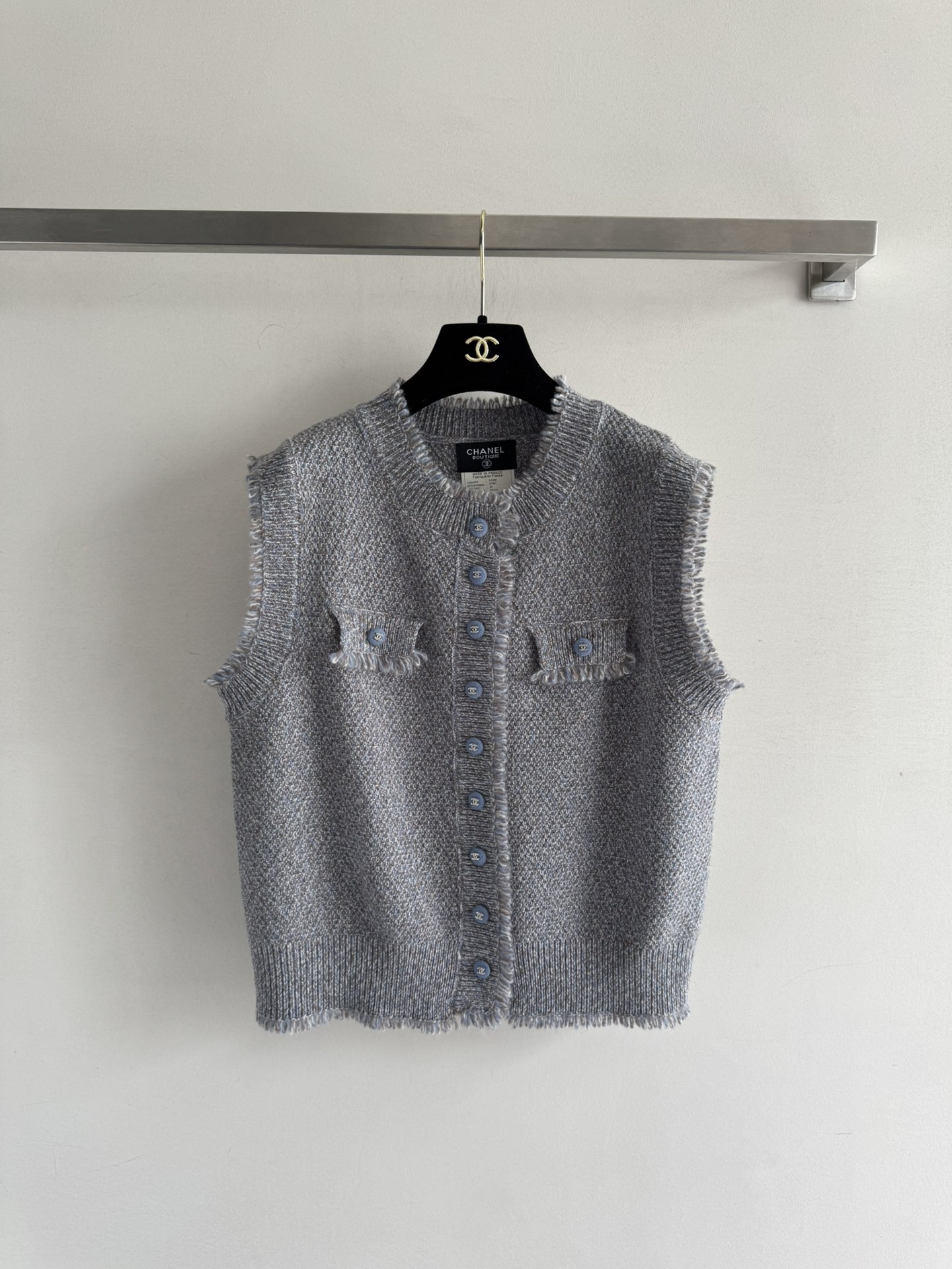 NO:468802,CHANE*25FW new vest, cashmere handmade soft and glutinous, very textured, beautiful to wear and layer, everyday versatile two-color SML, chanel, alexander wang19860909CHANE*25FW新款马甲 山羊绒的手工软软糯糯的很有质感 单穿叠穿都好看 日常百搭款二色SML,,chanel,alexander wang,Women's clothing