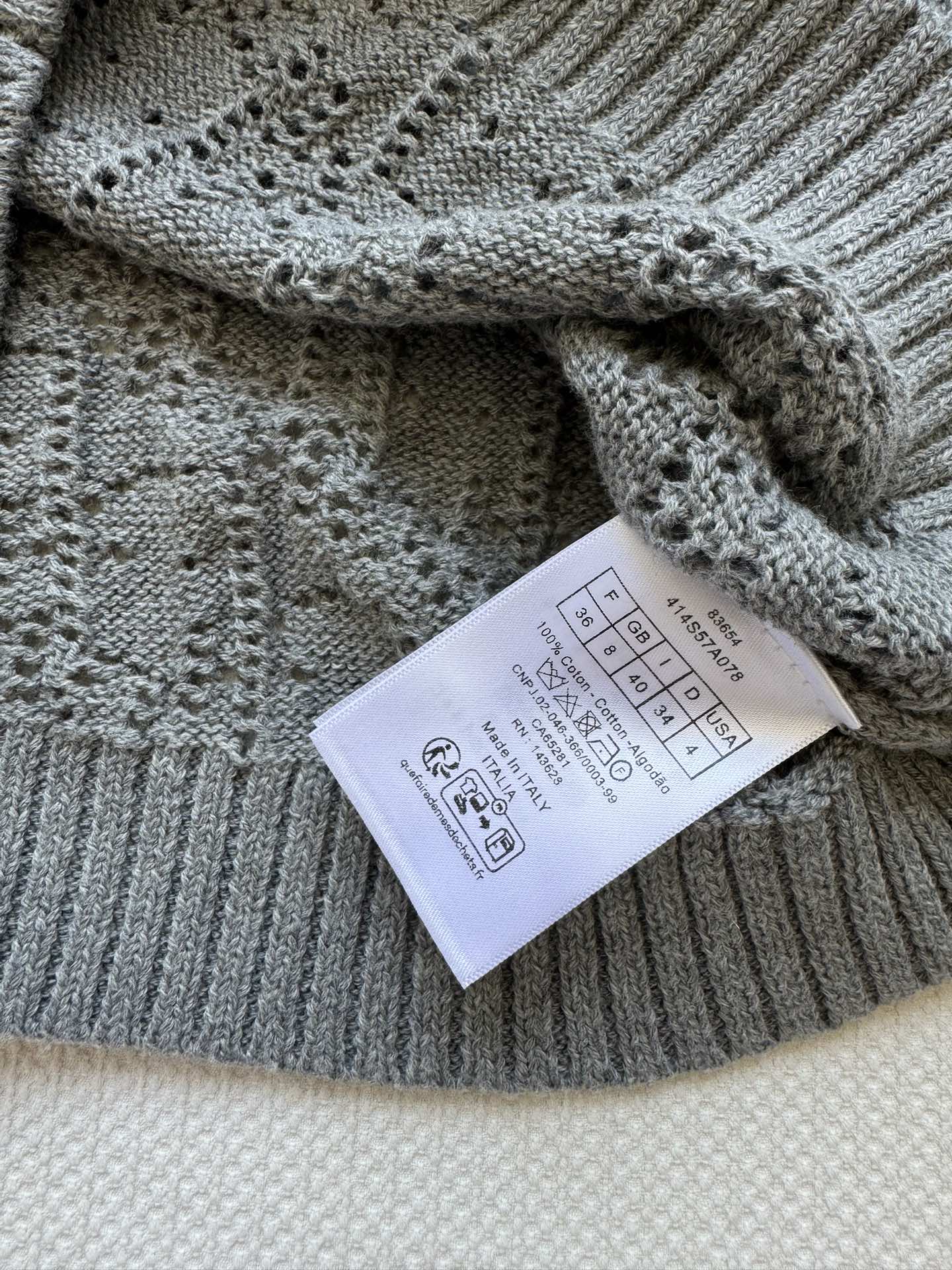 Dior Gray Knit Sweater with Star Detail - Long Sleeve, Comfortable Fit 7 i1756613003 1868 2