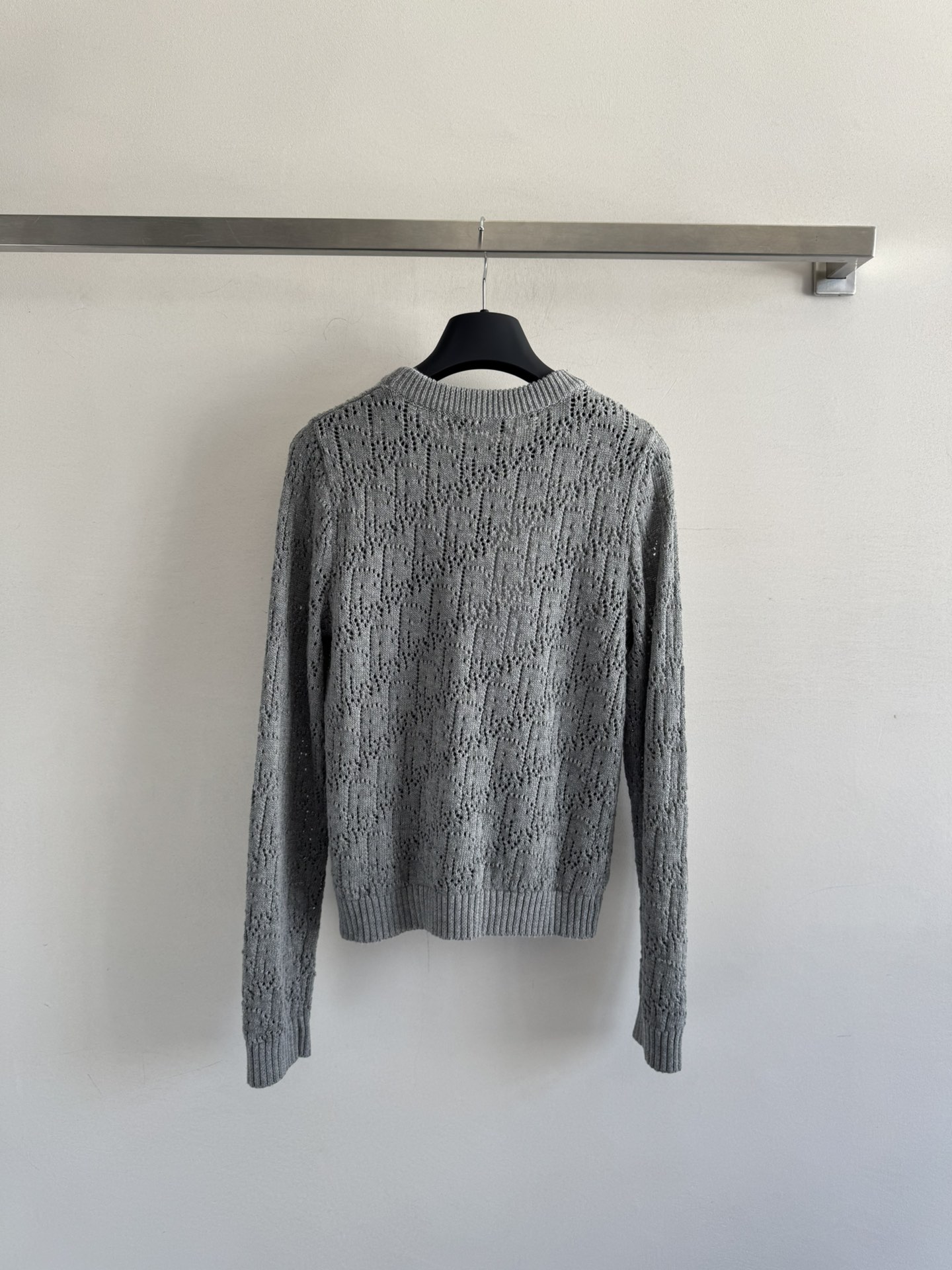 Dior Gray Knit Sweater with Star Detail - Long Sleeve, Comfortable Fit 3 i1756613003 1884 4