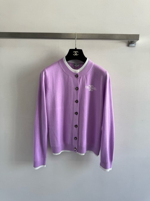 Chanel 25FW Twin Set Long Sleeve Knit Cardigan with Logo Button 1 Chanel 25FW Twin Set Long Sleeve Knit Cardigan with Logo Button