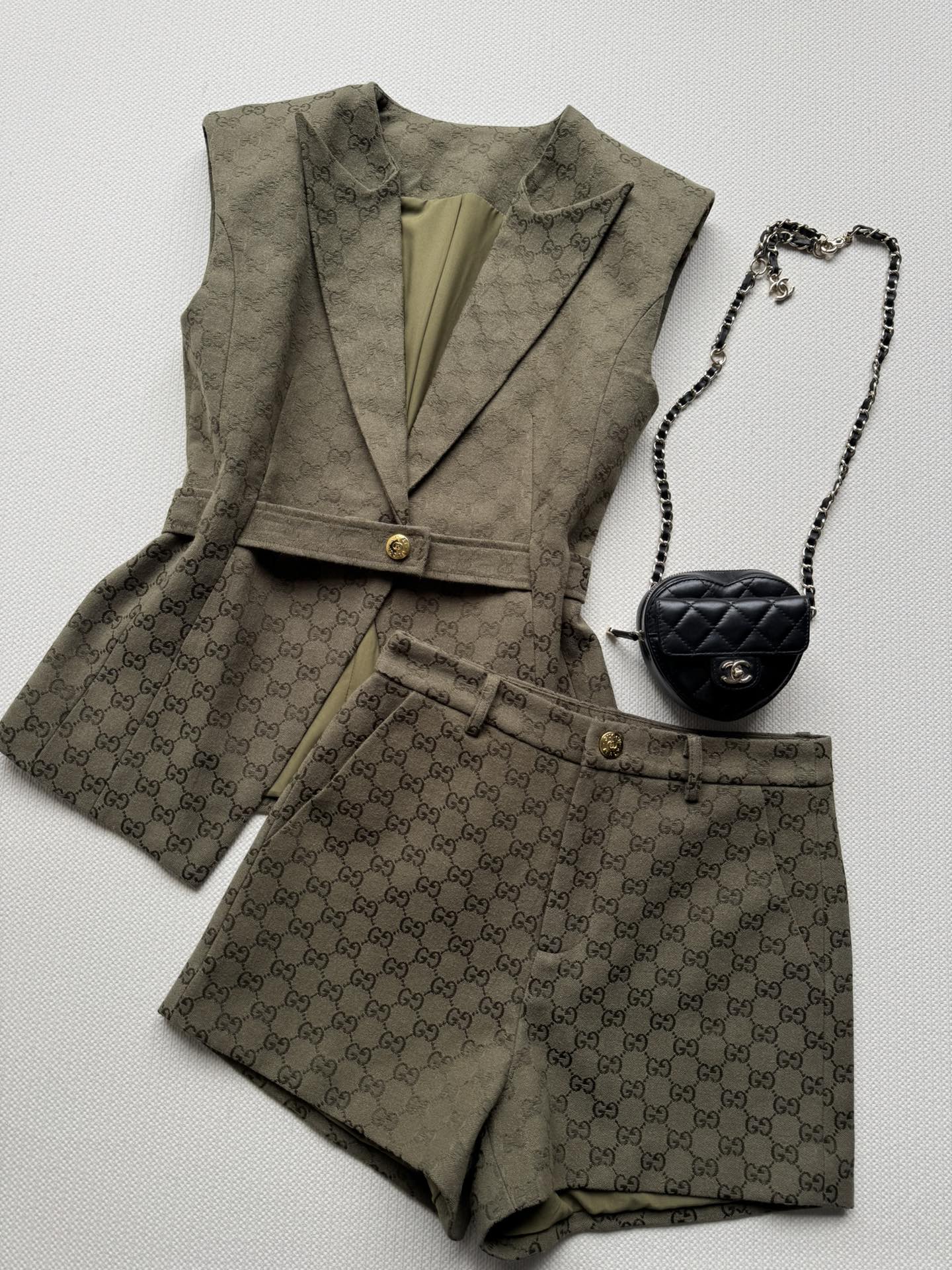 NO:504674,GUCC*25FW new jacquard shorts custom jacquard luxury three-dimensional tailoring style neat and clean super easy to wear perfectly modify the leg shape, classic and versatile and timeless item, all seasons can be worn SML-, gucci, shorts, alexander wang19860909GUCC*25FW新款提花短裤定制提花高级奢华立体剪裁版型利落干净超级好穿完美修饰腿型,经典百搭不过时的单品,四季可穿SML-,,gucci,shorts,alexander wang,Women's clothing