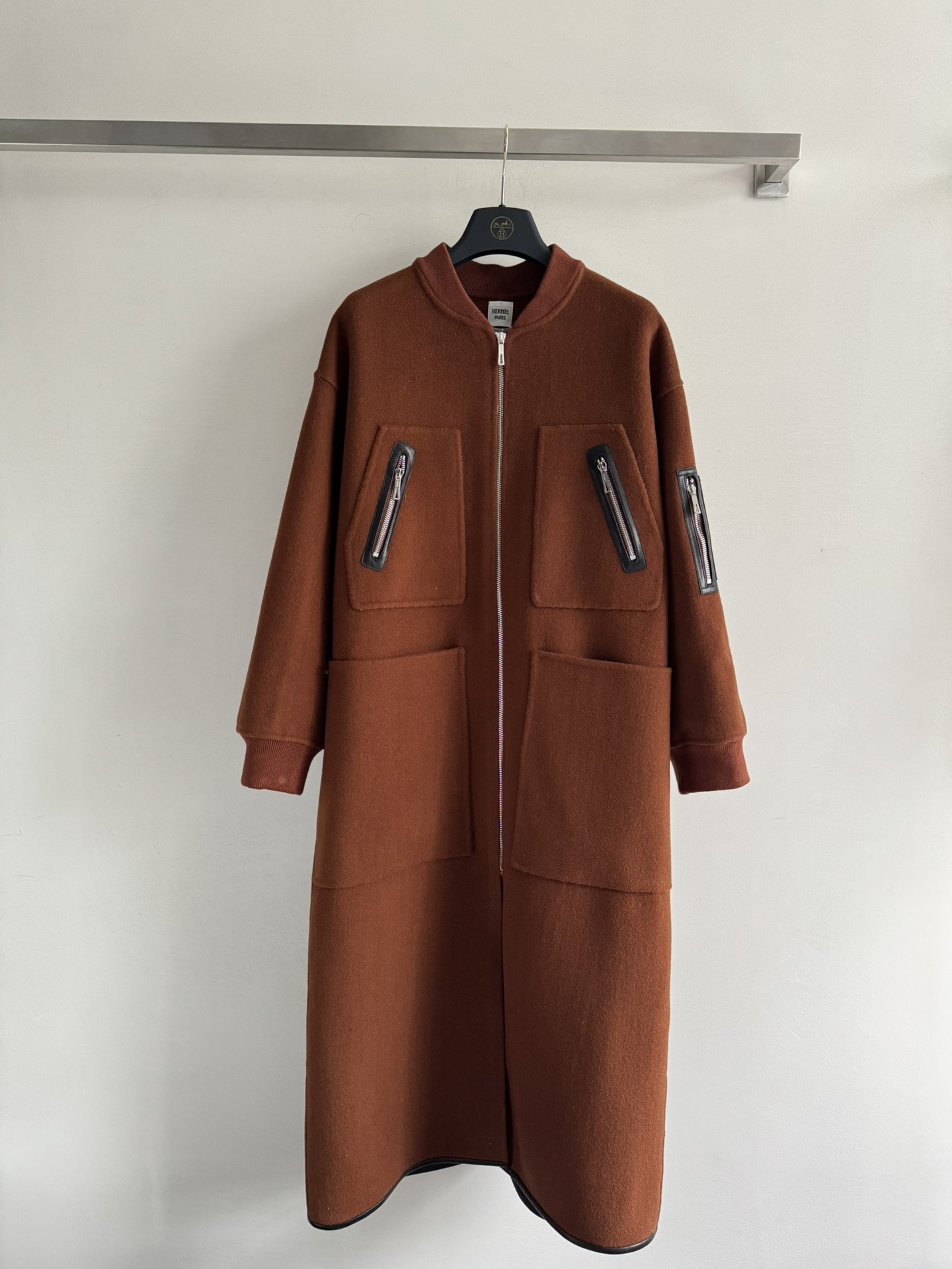 NO:506527,With dust bag Hermé*25 autumn and winter new style, long jacket, wool fabric, wool coat does not look bloated, direct original aura and caramel color system, must-have for autumn and winter SMEL, hermes, jackets & coats, alexander wang19860909配防尘袋Hermé*25秋冬新款,长款外套,羊毛面料,毛呢大衣不显臃肿,直接原气场十足焦糖色系,秋冬必备ＳＭＬ,,hermes,jackets & coats,alexander wang,Women's clothing