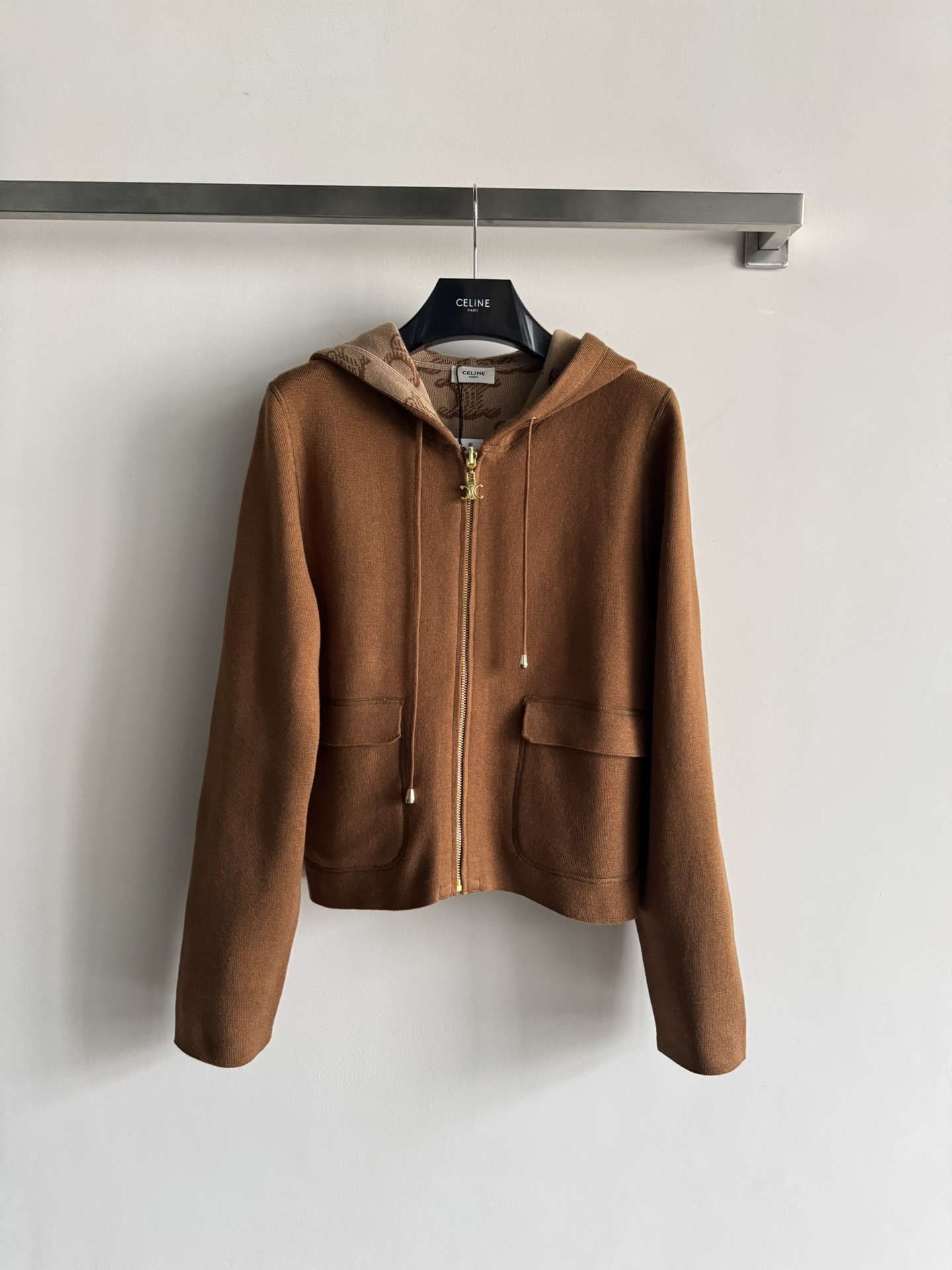 NO:657657,Celin*26 new early spring hooded wool jacket, casual zipper classic style, double pocket decorative design, simple and fashionable, versatile and timeless!  SML.,,celine,jackets & coats,hats,alexander wang19860909Celin*26早春新款连帽羊毛外套 休闲拉链经典款 双口袋装饰设计 简约时尚 百搭不过时！ＳＭＬ.,,celine,jackets & coats,hats,alexander wang,Women's clothing