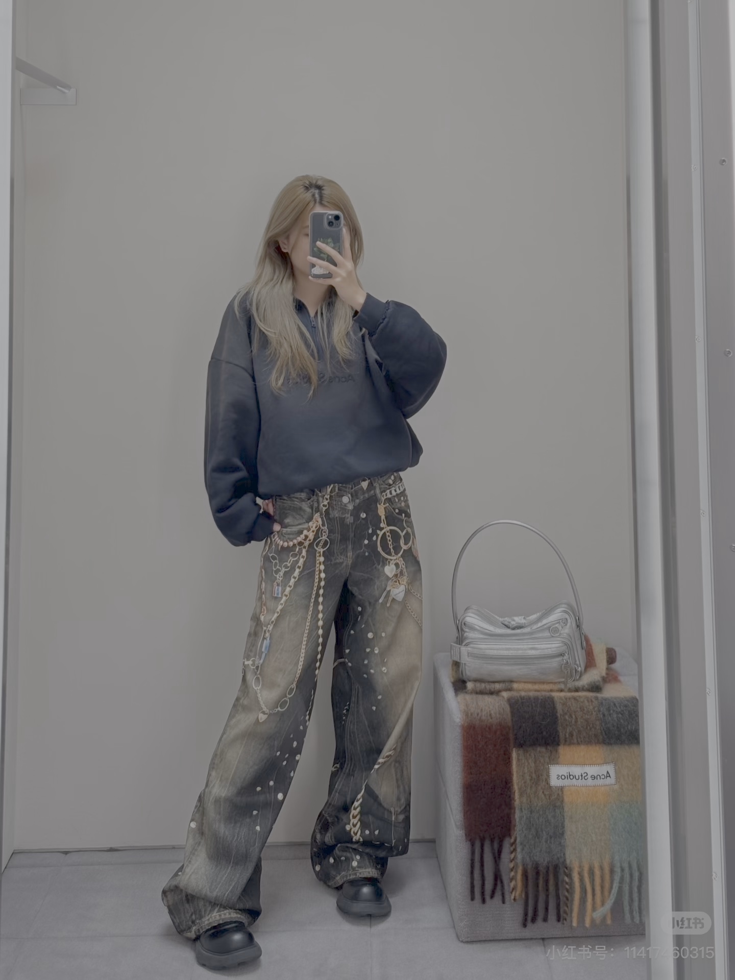 NO:695622,,,19860909,,,Women's clothing