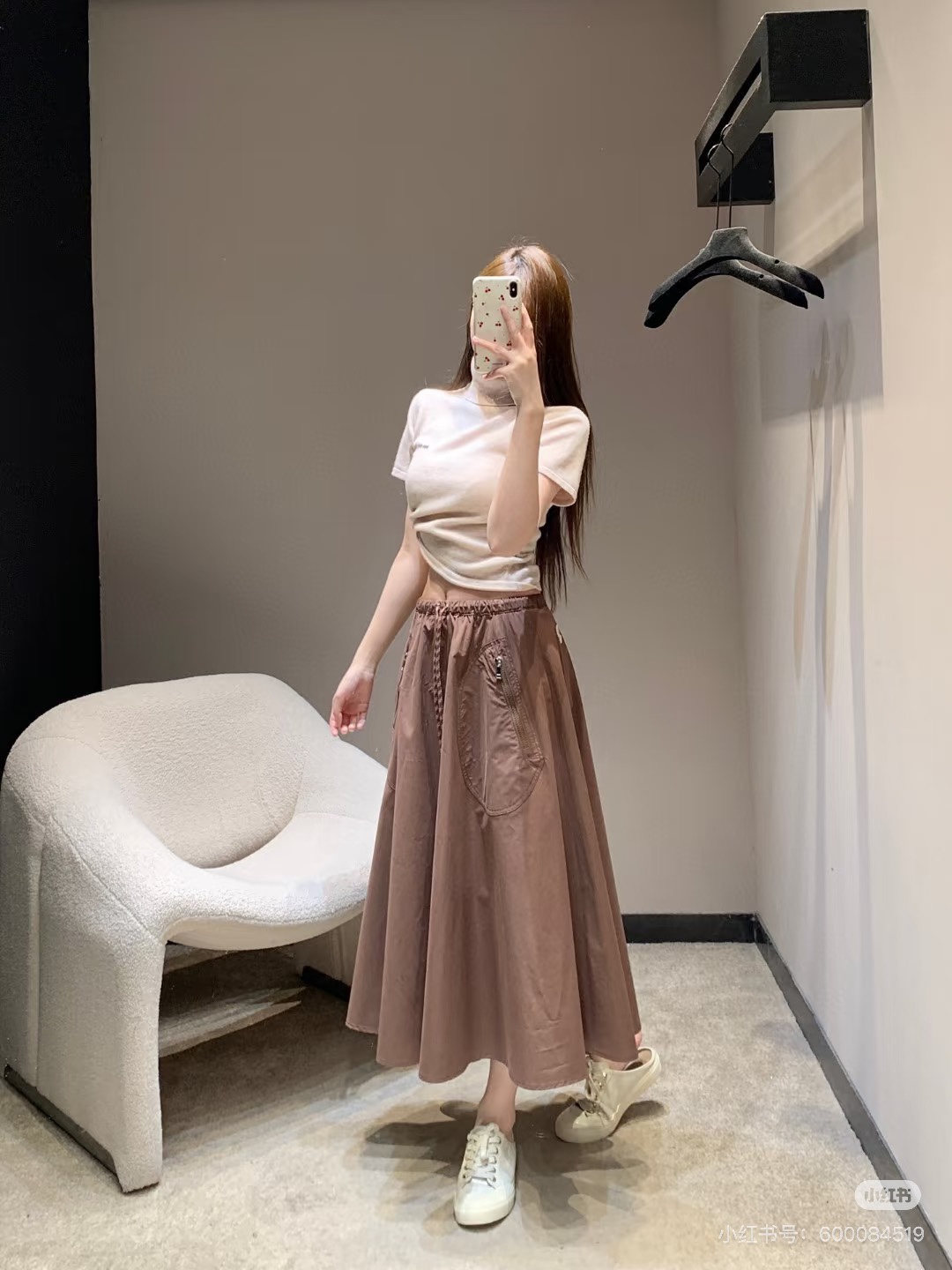 NO:734410,,,19860909,,,Women's clothing