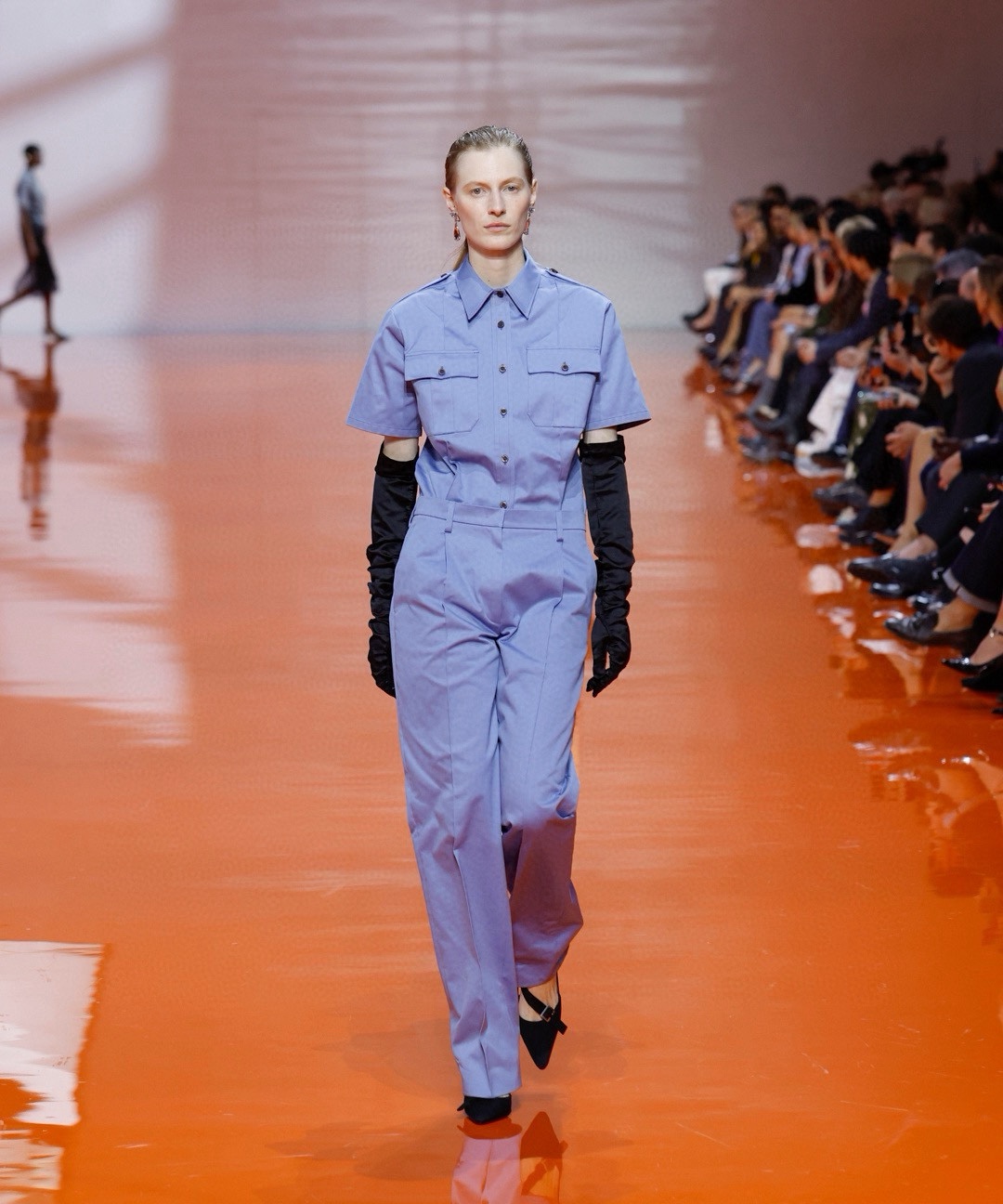 NO:737001,,,19860909,,,Women's clothing