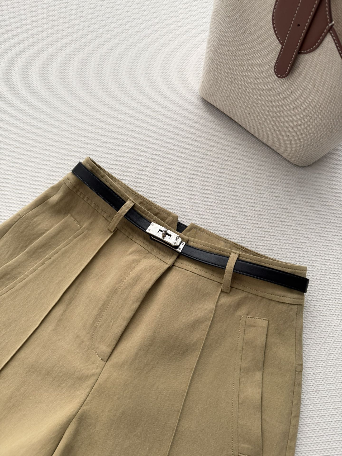 에르메스 26SS 여성 바지 137020 Hermes Pants 썸네일 이미지