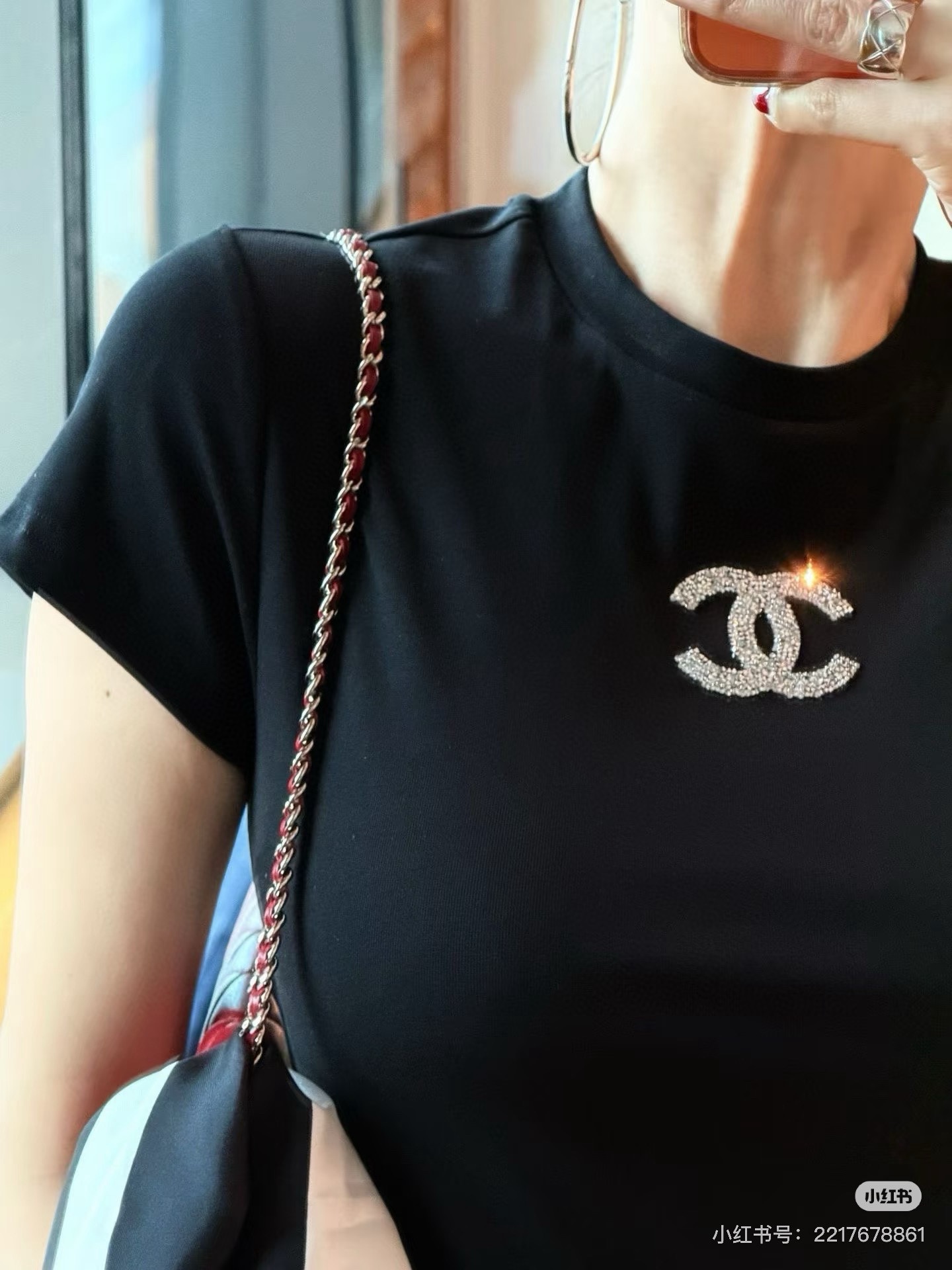 샤넬 더블 C 로고 여성 반팔 티셔츠 137730 썸네일 이미지