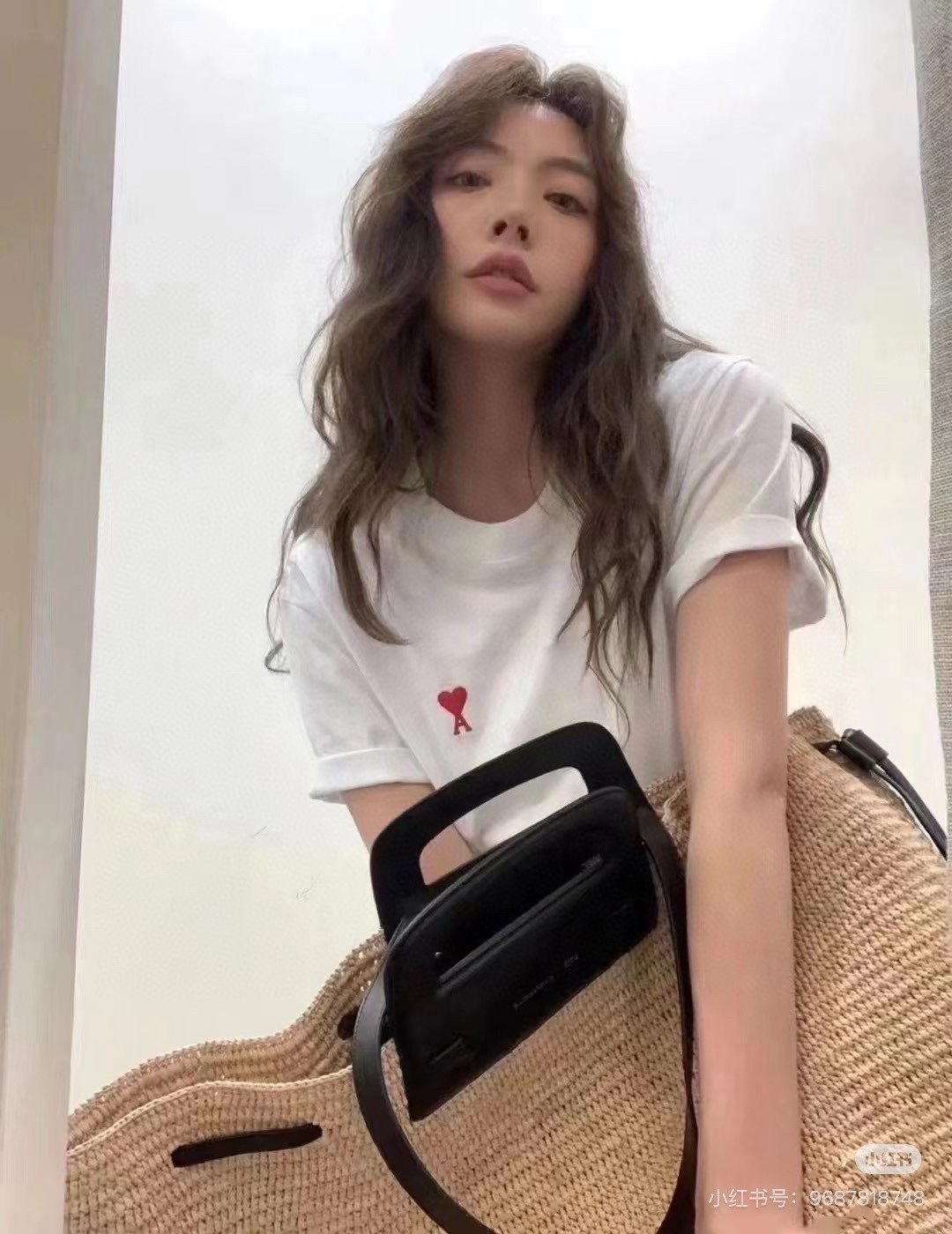 아미 하트 자수 린넨 반팔 티셔츠 137732 썸네일 이미지