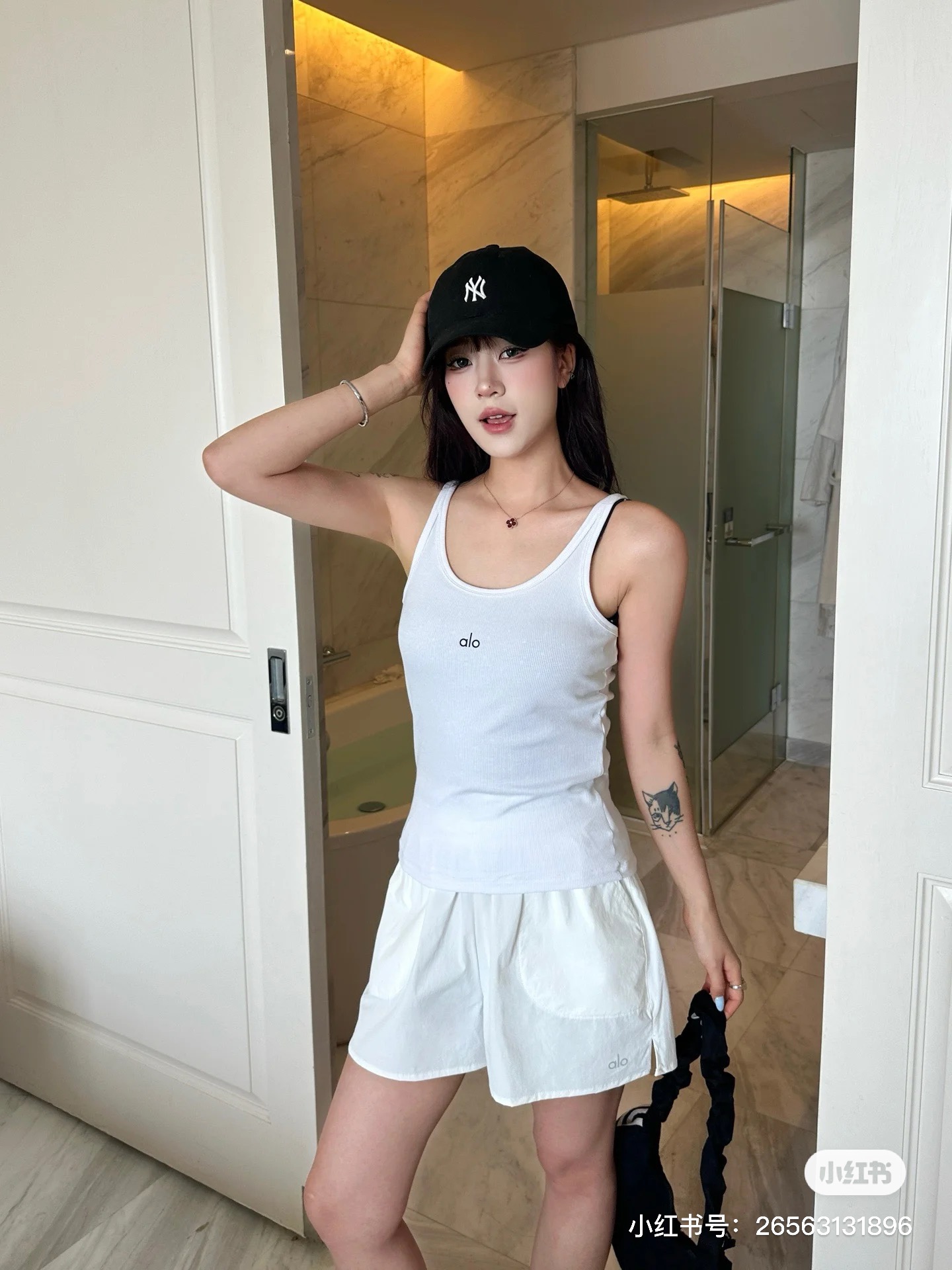 NO:801022,,,19860909,,,Women's clothing