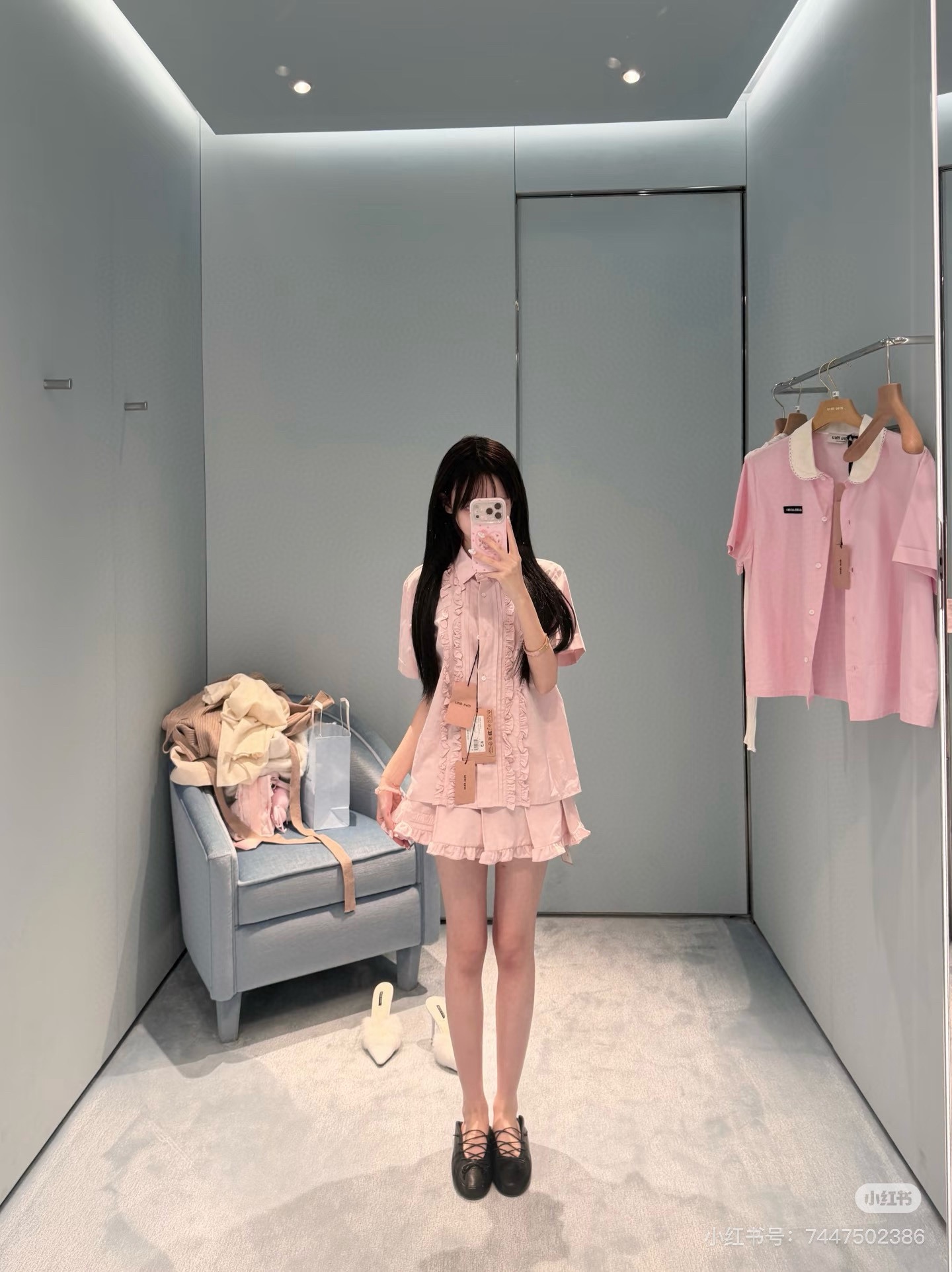 NO:806406,,,19860909,,,Women's clothing