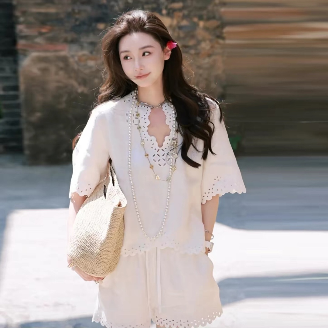 NO:808093,,,19860909,,,Women's clothing