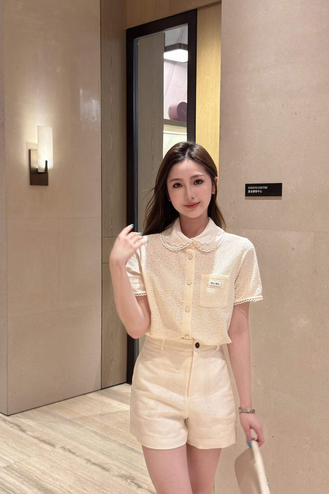 미우미우 여성 반팔 129694 Miu Miu T Shirt 썸네일 이미지