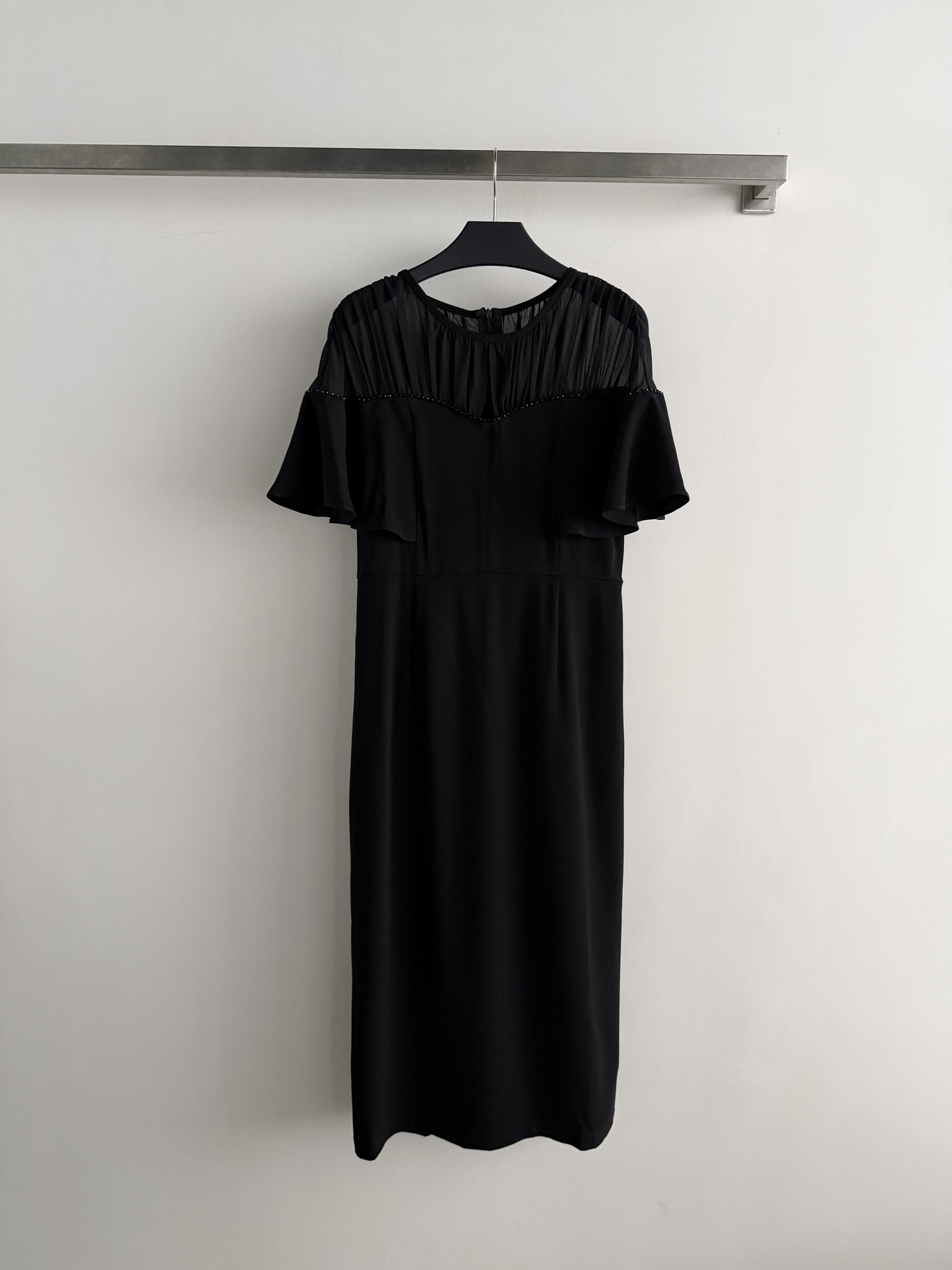 NO:831276,The new 26SS temperament dress with acid blend fabric is perfect for summer wear!  The lotus leaf sleeve design is smart and elegant, simple and elegant. The waist cut shows good body proportions and perfectly shows women's curves. The skirt length is moderate, making it easy to control the atmosphere for commuting, dating, and vacation. It can directly fill the atmosphere~SML-,,skirts,19860909新款26SS气质连衣裙 酸酸混纺面料超适合夏天穿！荷叶袖设计灵动飘逸 简约优雅 收腰剪裁显身材比例好 完美展现女性的曲线美 裙长适中,通勤、约会、度假都能轻松驾驭氛围感直接拉满～SML-,,skirts,,Women's clothing
