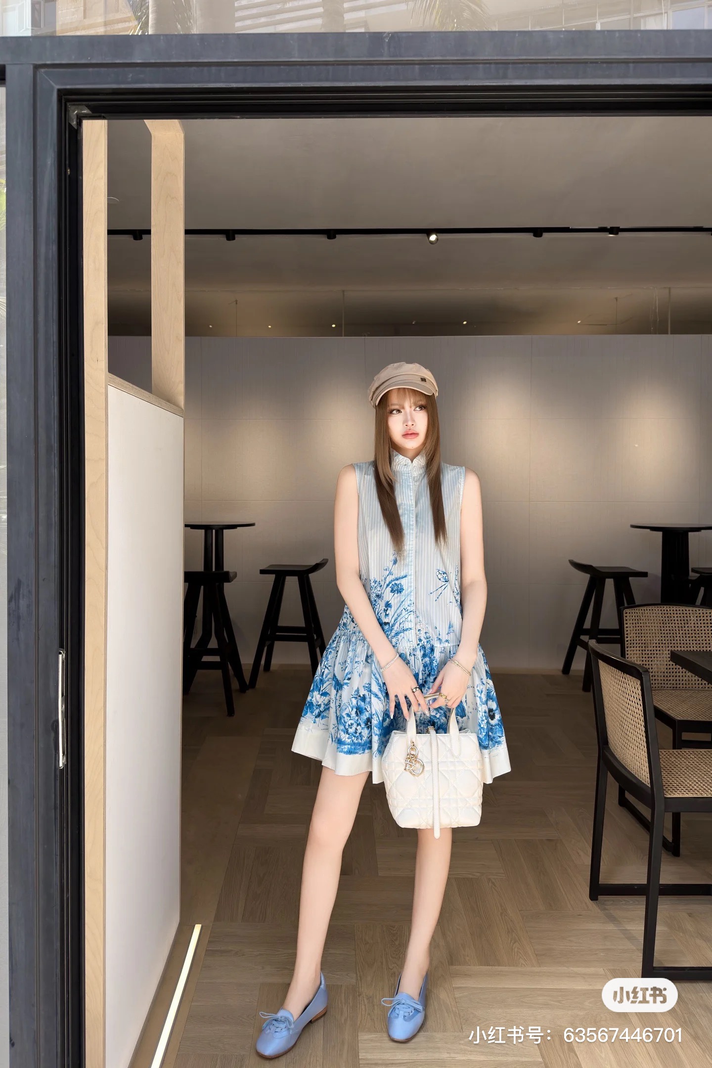 NO:924718,,,19860909,,,Women's clothing
