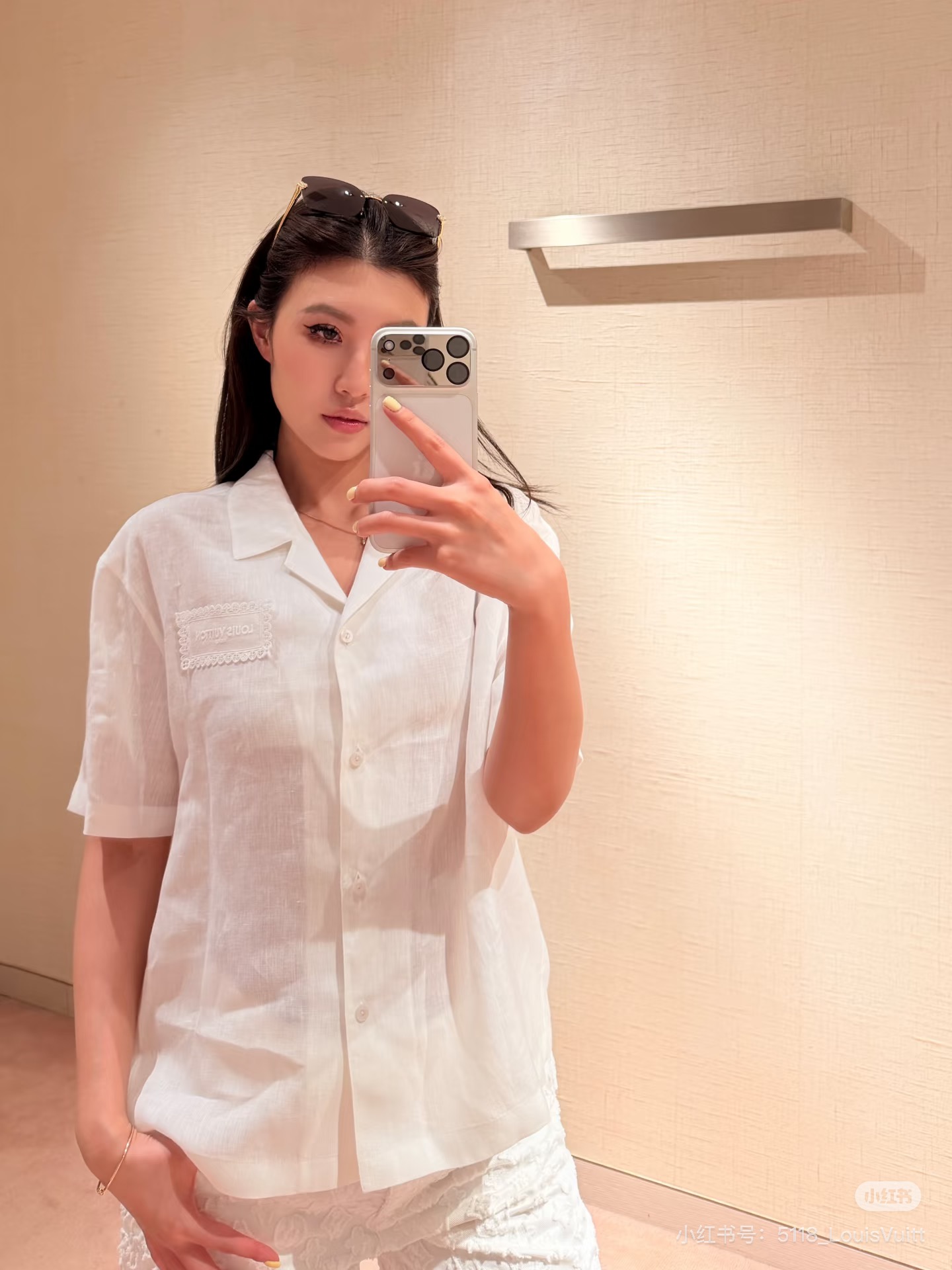 NO:892159,,,19860909,,,Women's clothing