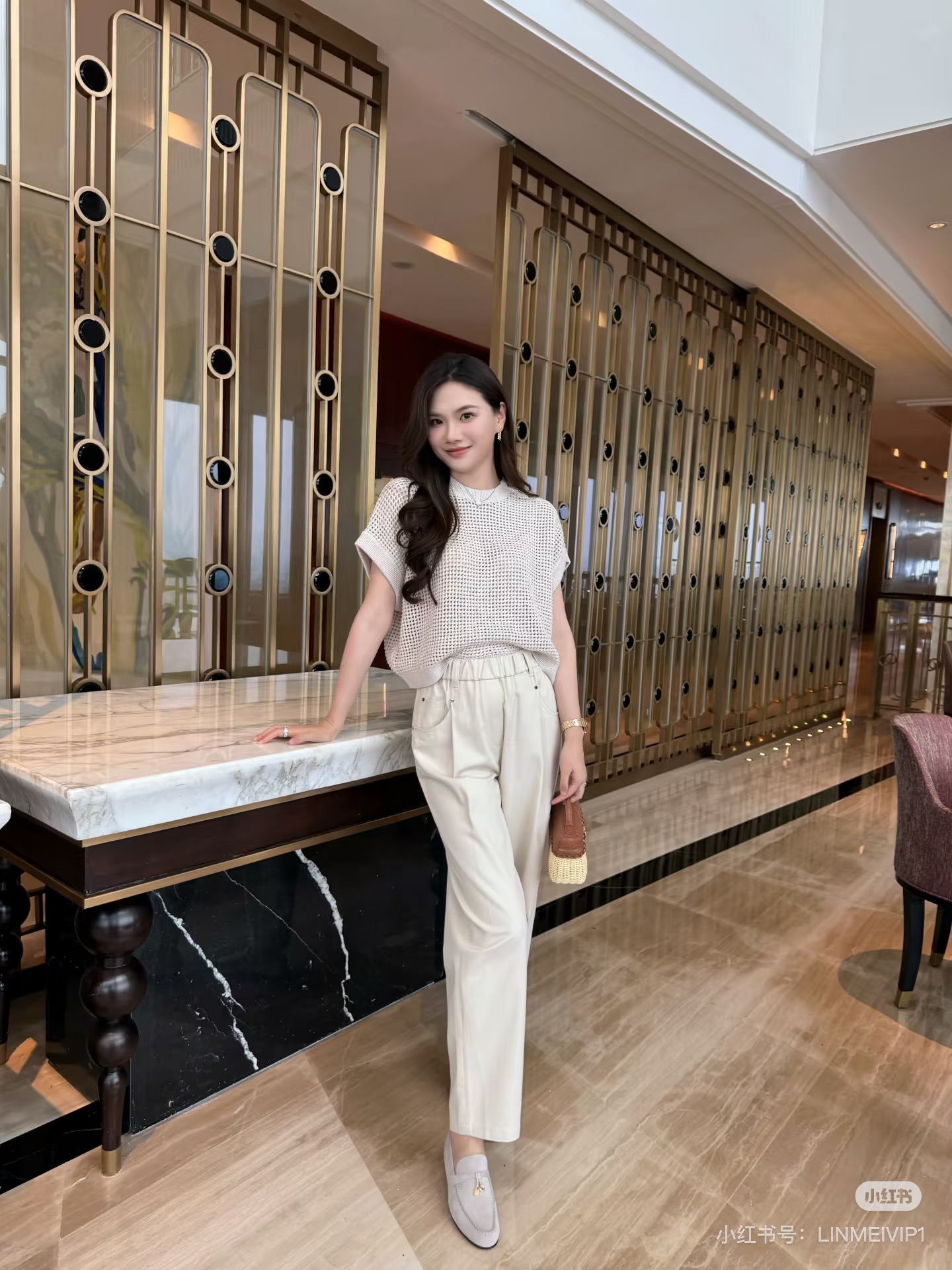 NO:892898,,,19860909,,,Women's clothing