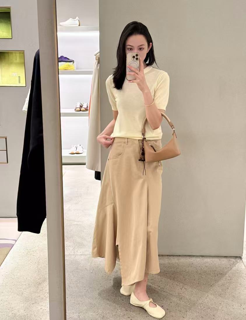 NO:923392,,,19860909,,,Women's clothing