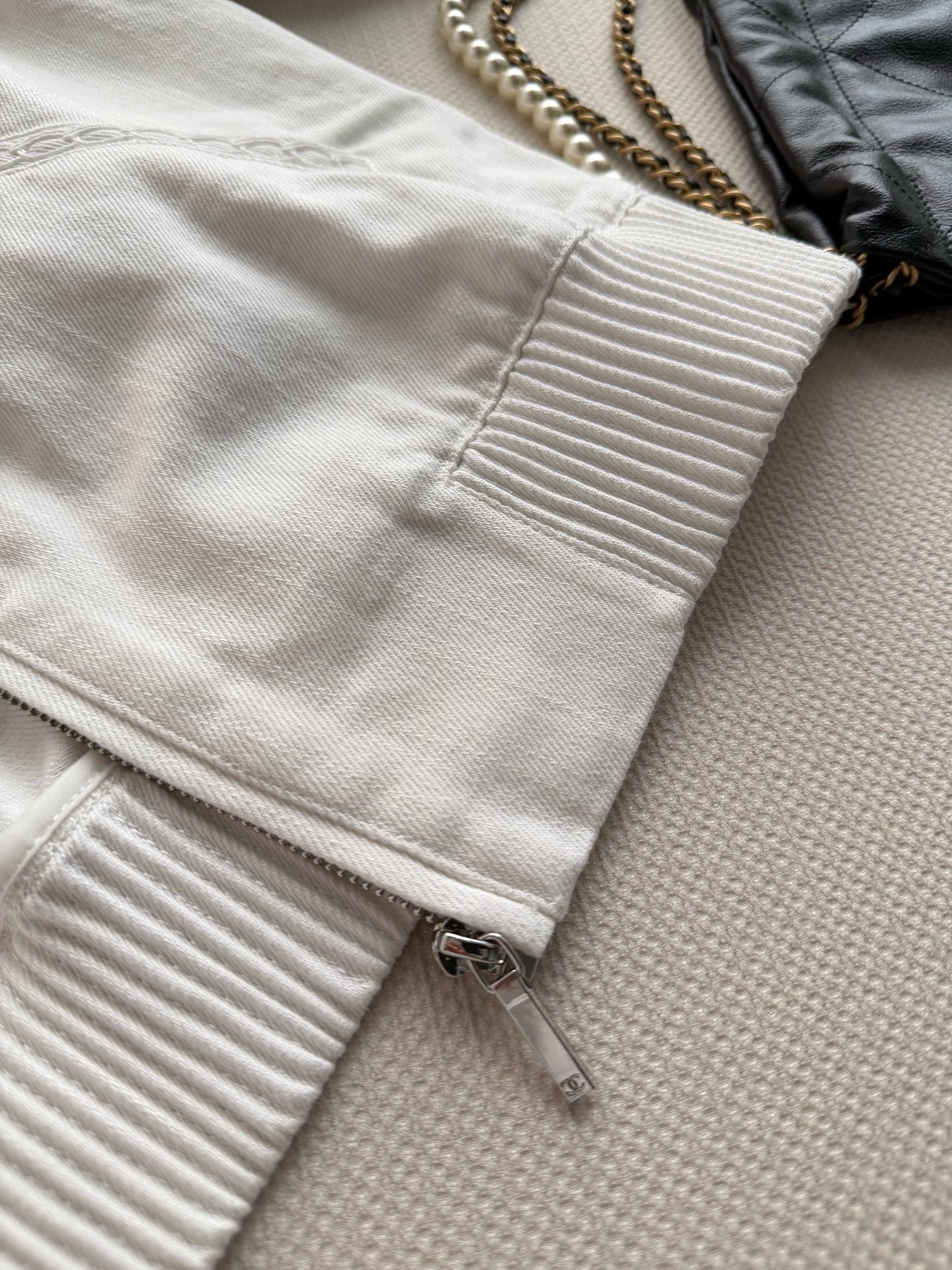 Chanel White Chain Embroidery Short Zipper Jacket