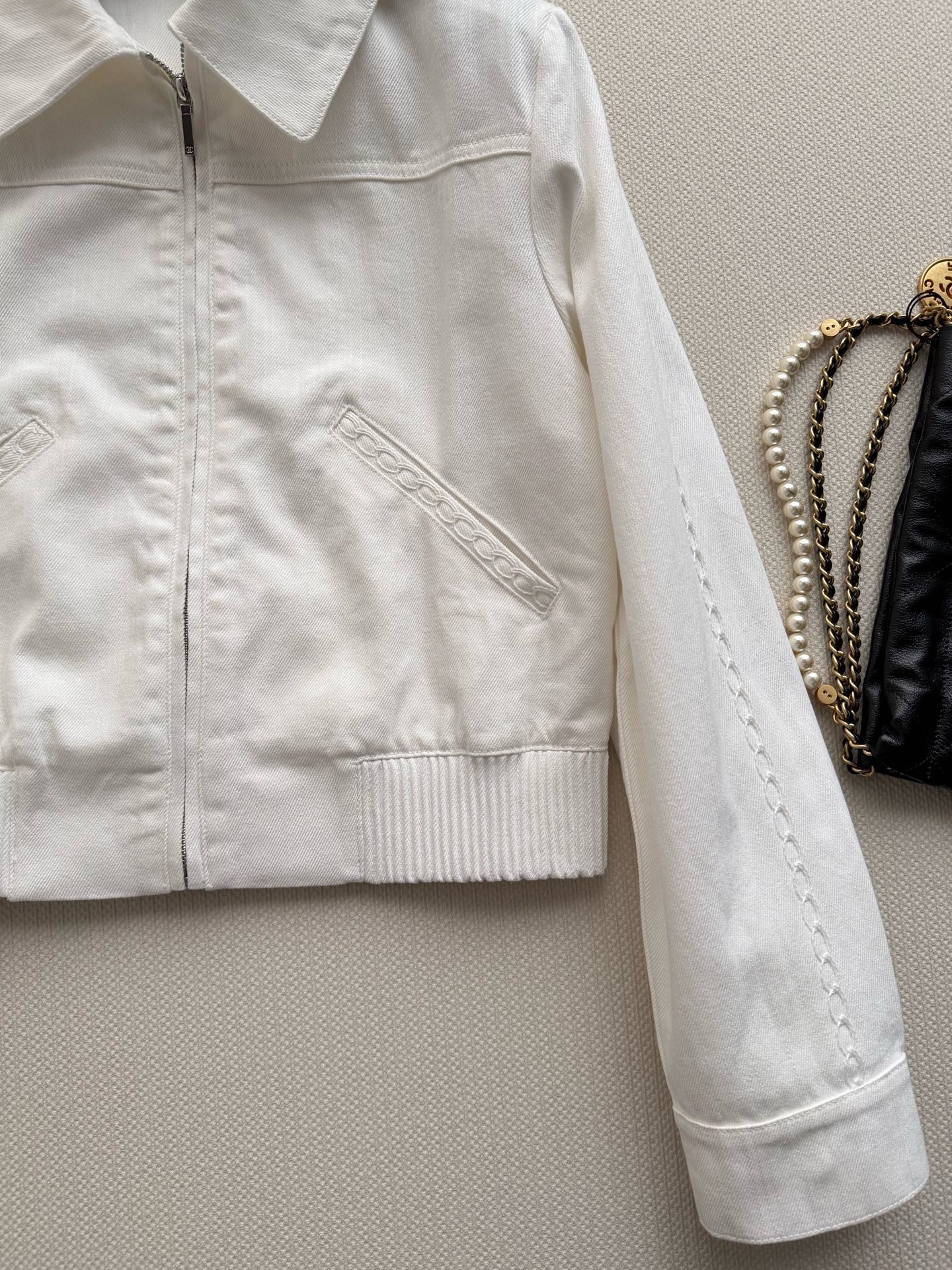 Chanel White Chain Embroidery Short Zipper Jacket