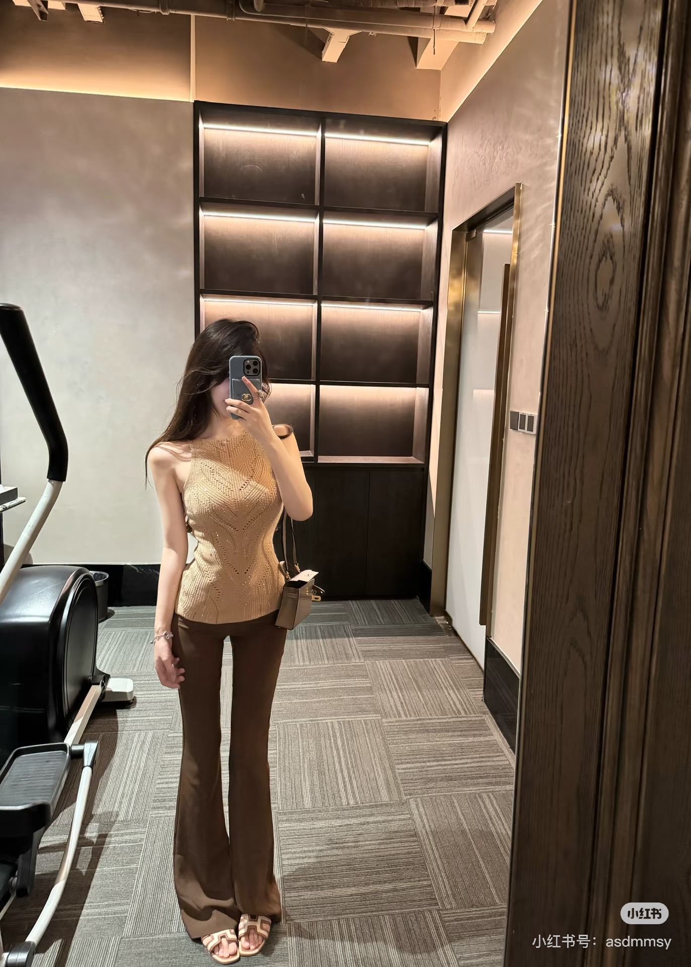 NO:925644,,,19860909,,,Women's clothing