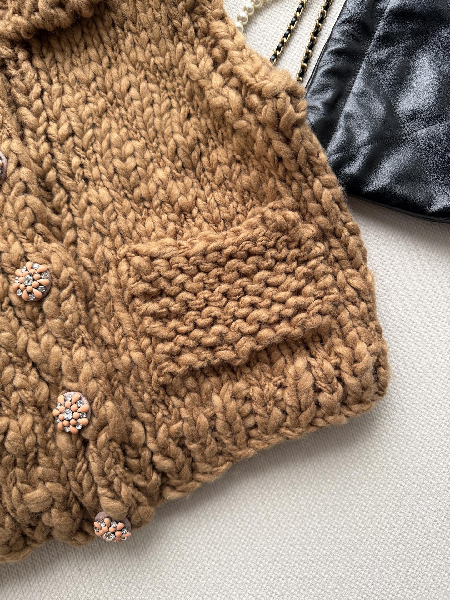 Chanel Brown Chunky Knit Pocket Vest