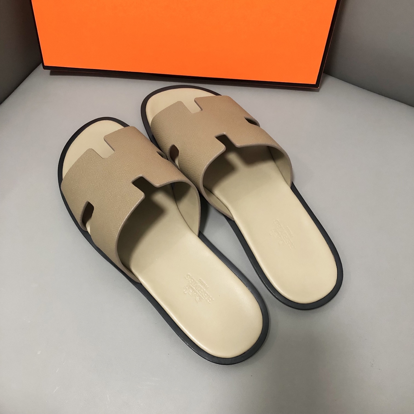 Alternative view of Hermes Slides 12589