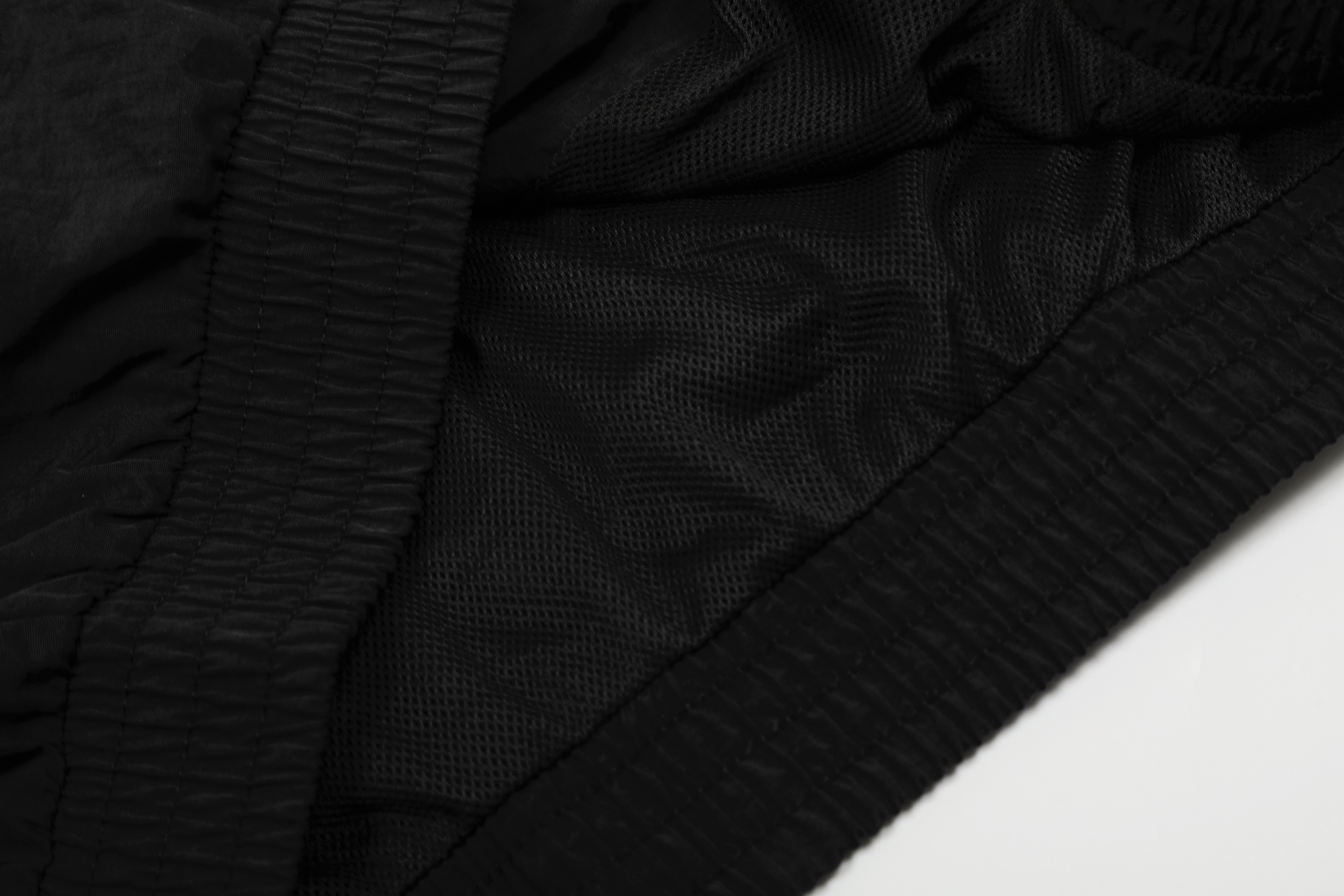 Adidas Embroidered Zipper Jacket in Black, Sizes M-XXL, Measurements Included - 图片 7
