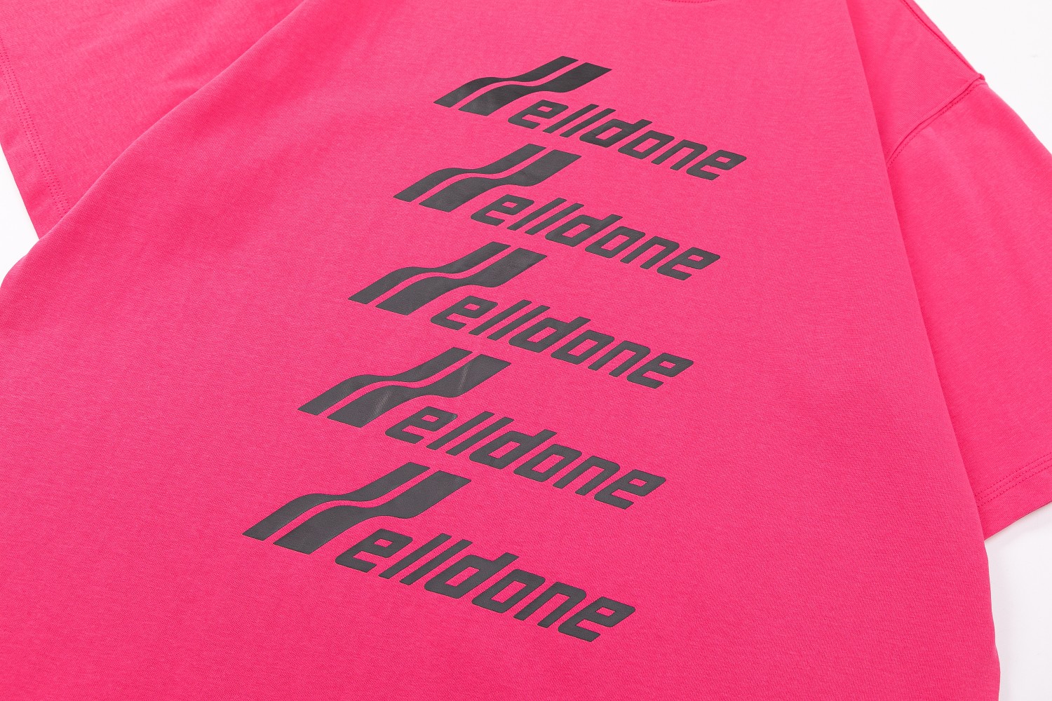 High-Quality PIH Black Logo Short Sleeve T-Shirt in 5-Letter Bullet Screen Style - 图片 9