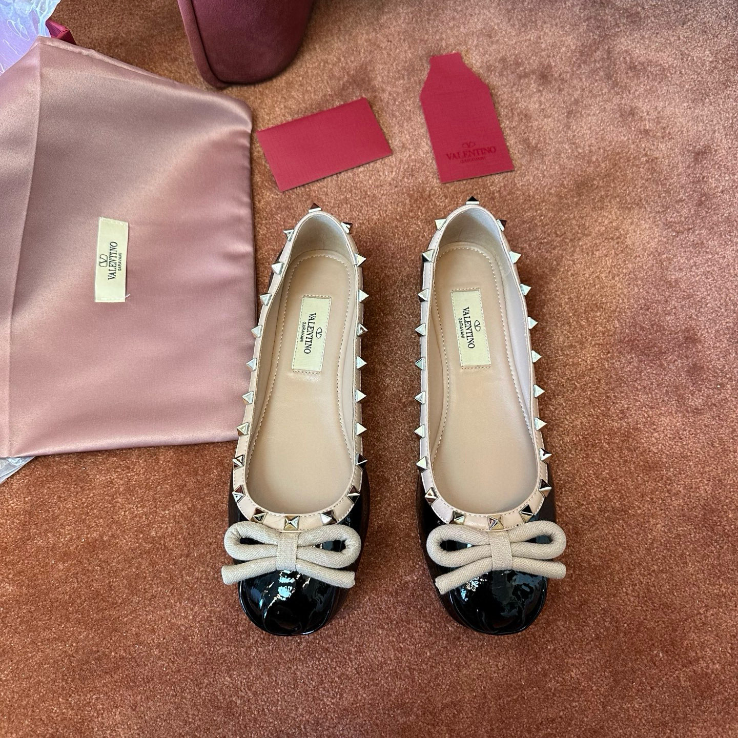 발렌티노 큐빅 램스킨 페이턴트 골드 하이힐 OG 레플리카 24589