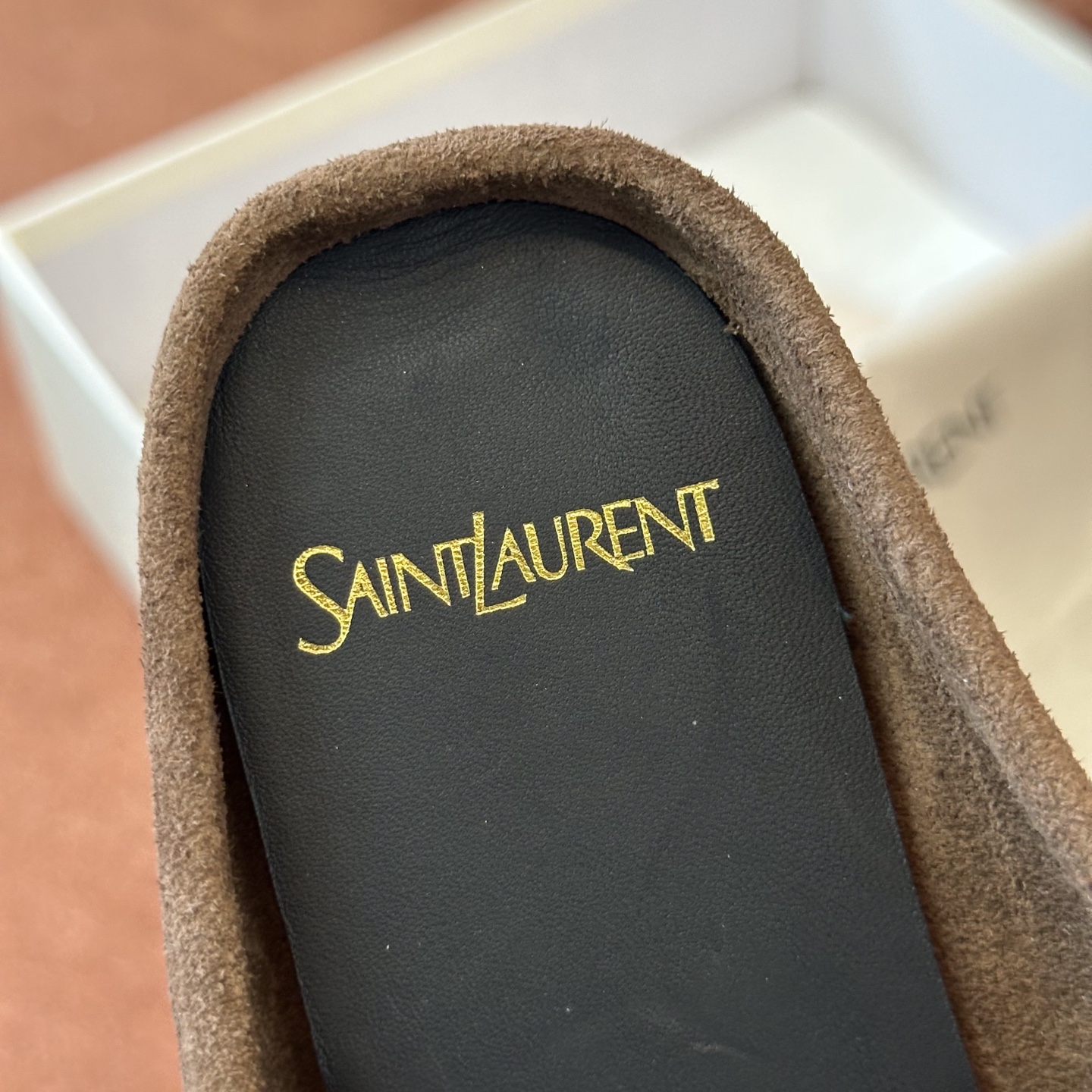 생로랑 YSL 장어 가죽 스웨이드 뮬 108325 이미지 5