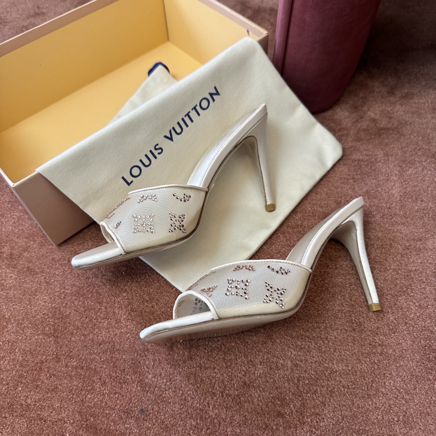 루이비통 신발 129400 Louis Vuitton Shoes 썸네일 이미지