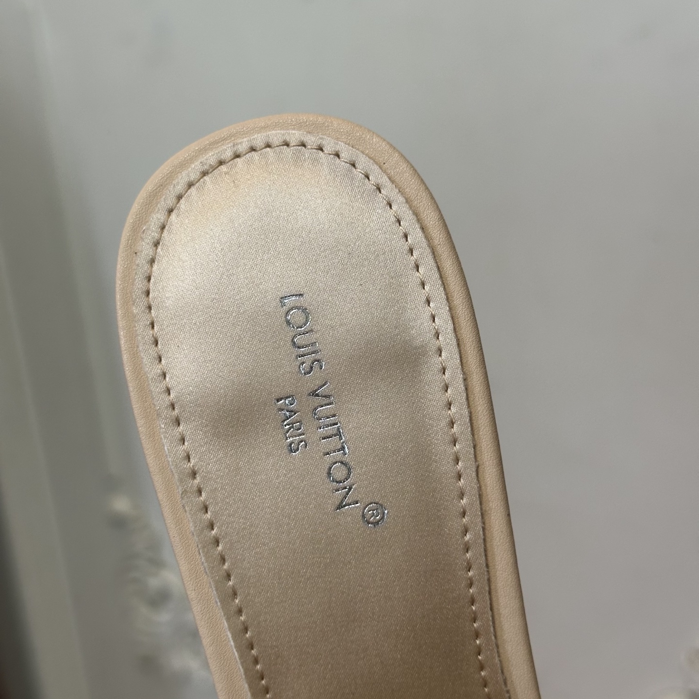 루이비통 신발 129400 Louis Vuitton Shoes 썸네일 이미지