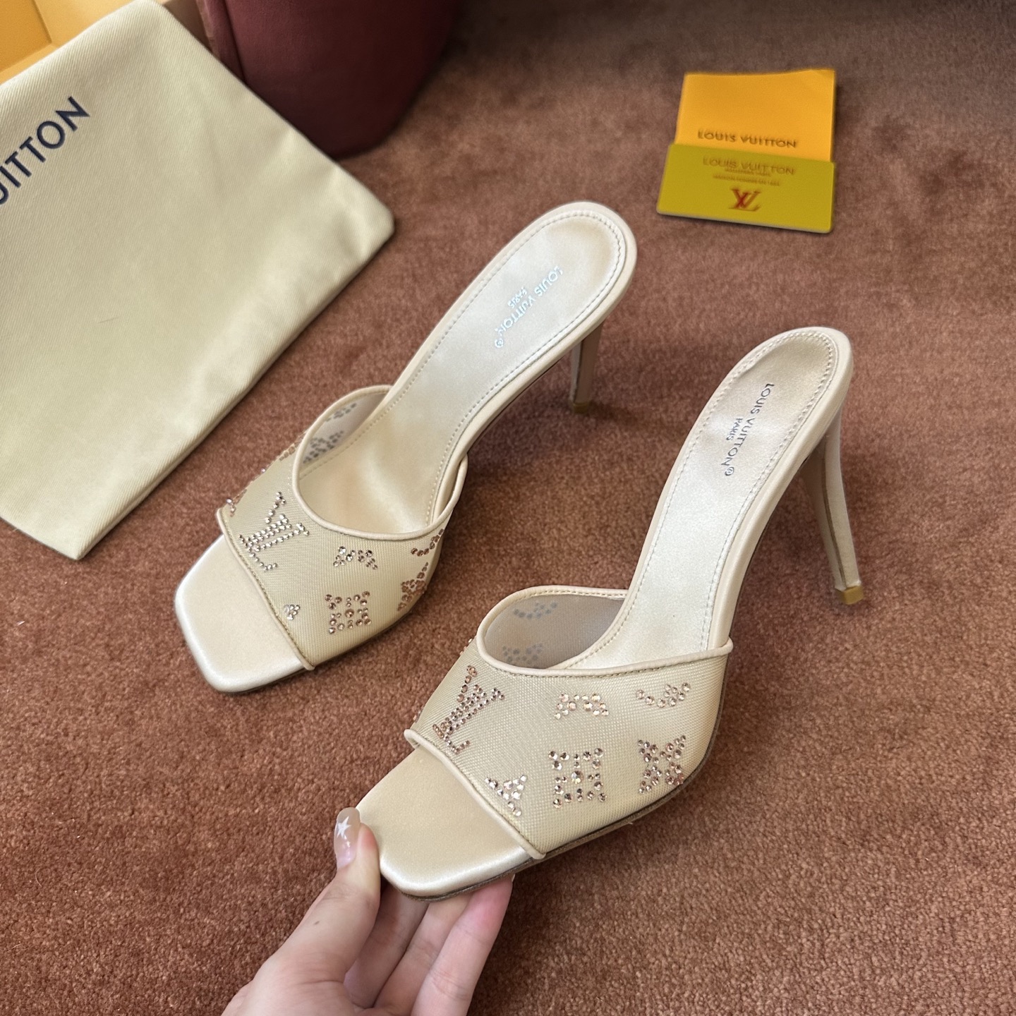 루이비통 신발 129400 Louis Vuitton Shoes 썸네일 이미지