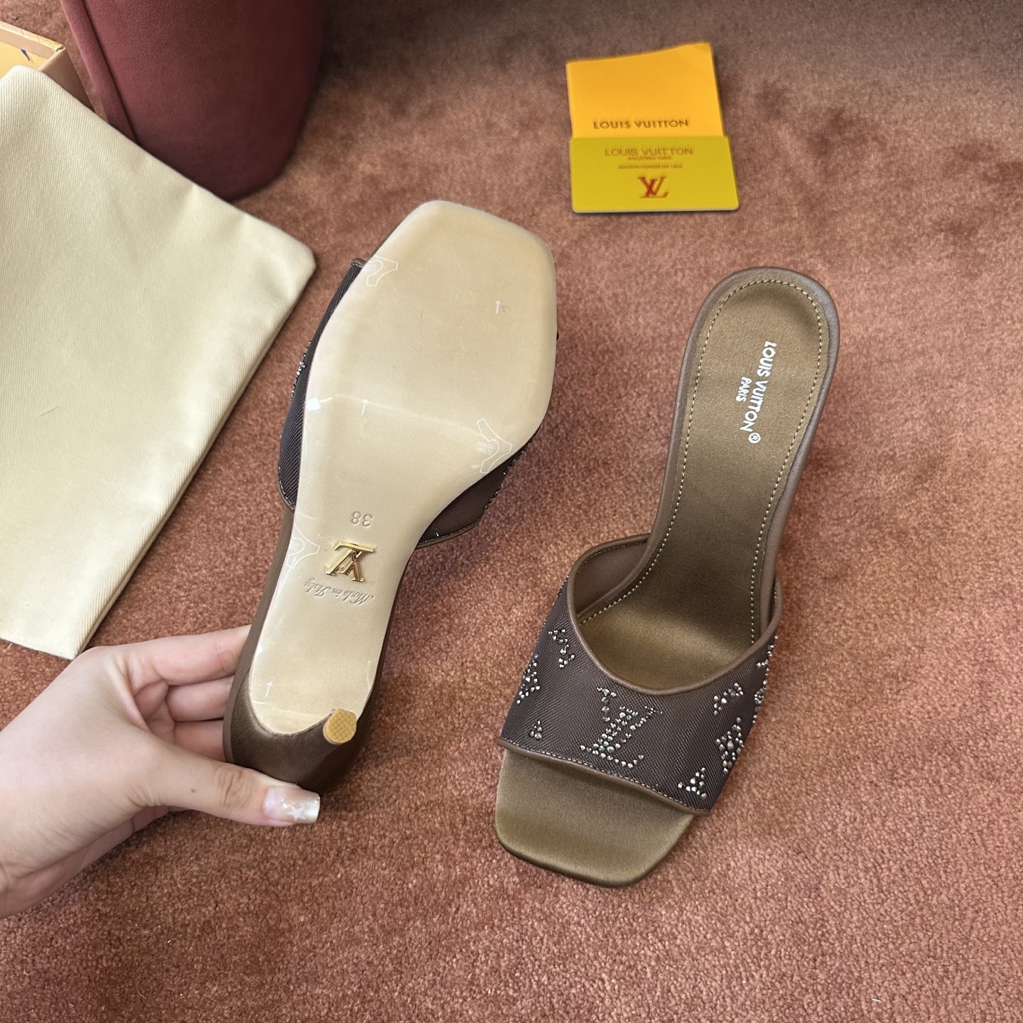 루이비통 신발 129399 Louis Vuitton Shoes 썸네일 이미지