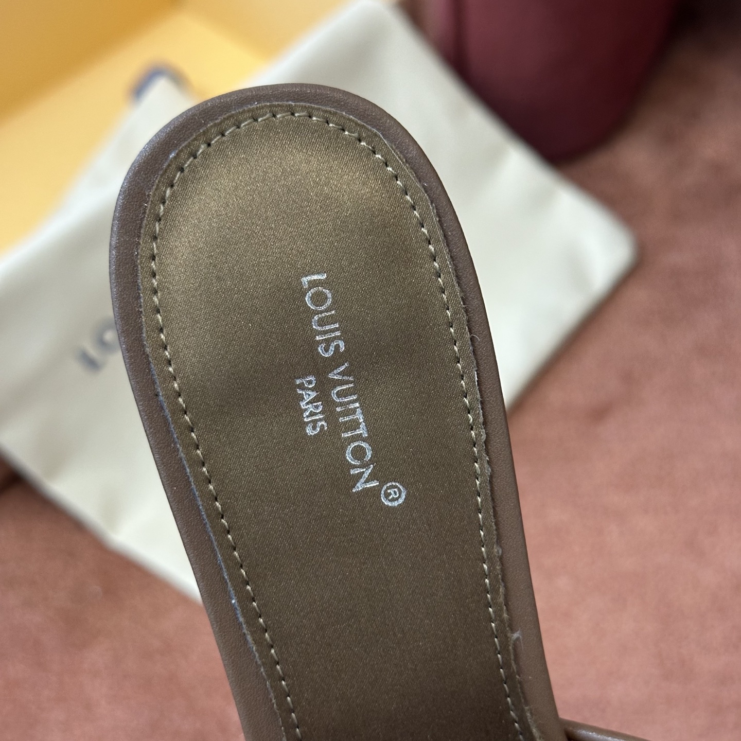 루이비통 신발 129399 Louis Vuitton Shoes 썸네일 이미지
