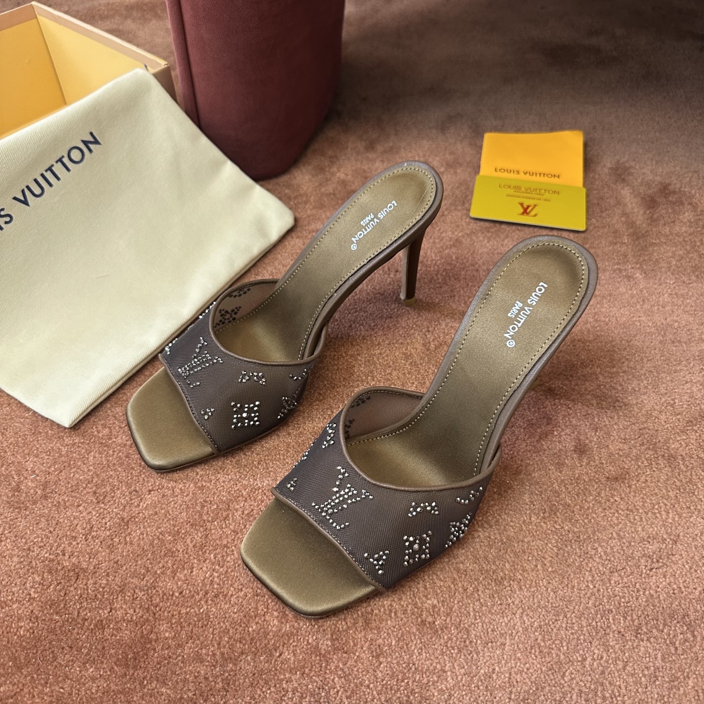 루이비통 신발 129399 Louis Vuitton Shoes 썸네일 이미지