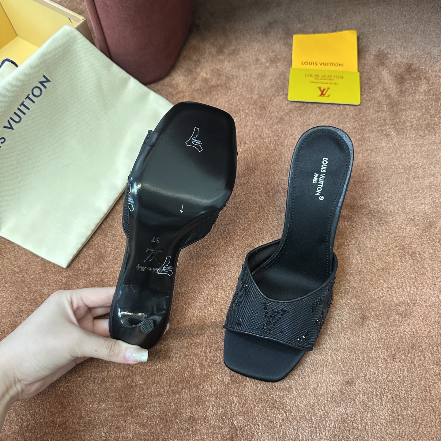 루이비통 신발 129397 Louis Vuitton Shoes 썸네일 이미지