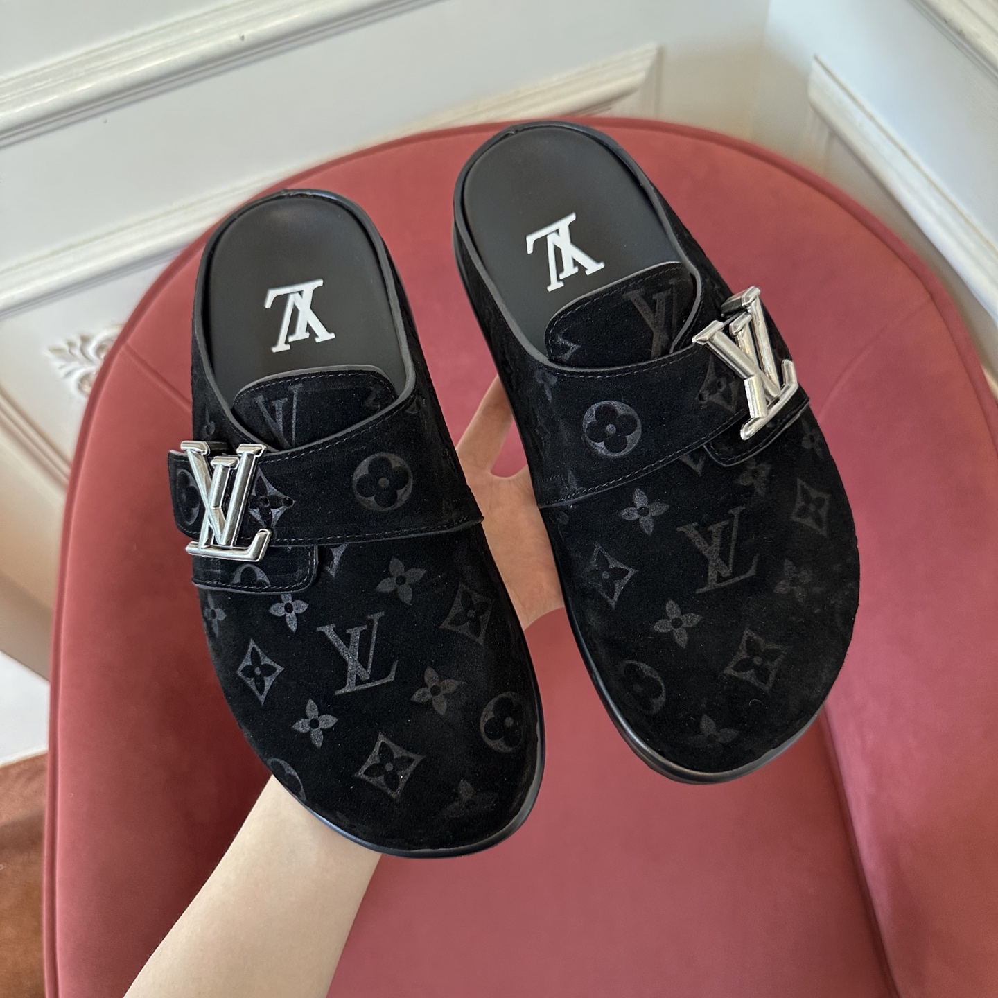 루이비통 신발 129311 Louis Vuitton Shoes 썸네일 이미지
