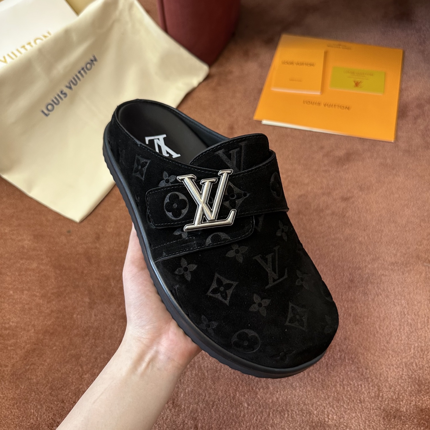 루이비통 신발 129311 Louis Vuitton Shoes 썸네일 이미지