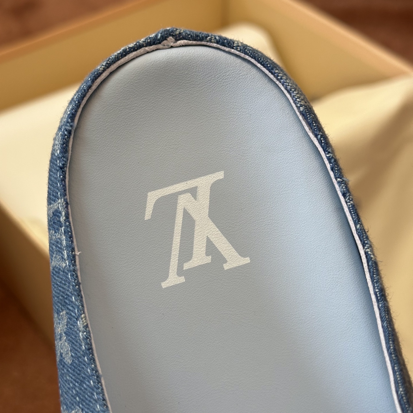 루이비통 신발 129310 Louis Vuitton Shoes 썸네일 이미지