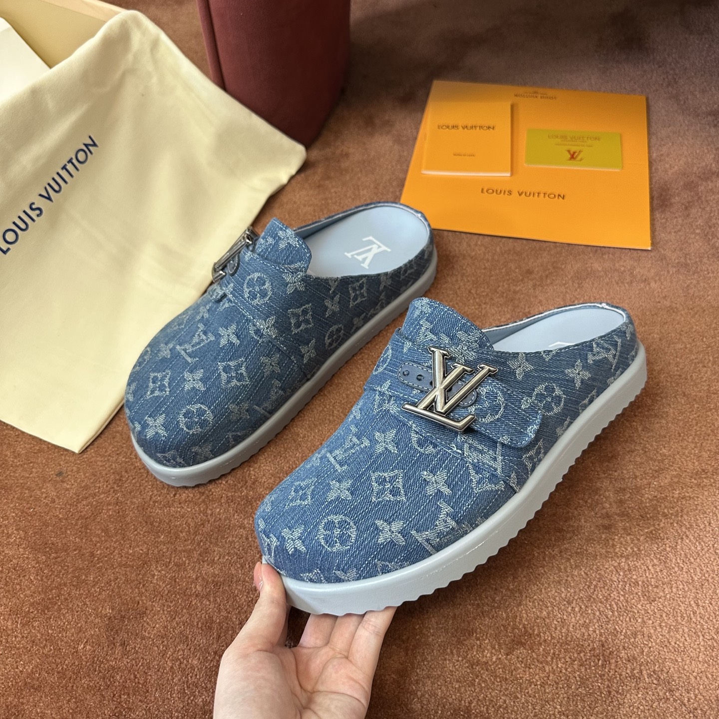 루이비통 신발 129310 Louis Vuitton Shoes 썸네일 이미지