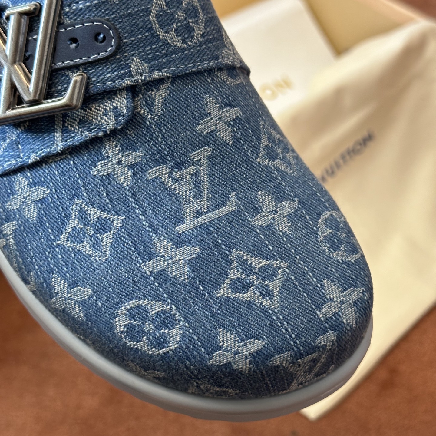 루이비통 신발 129310 Louis Vuitton Shoes 썸네일 이미지