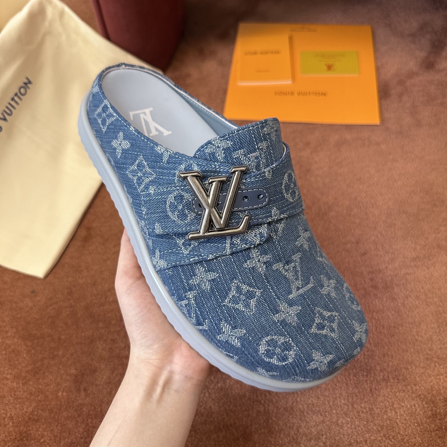 루이비통 신발 129310 Louis Vuitton Shoes 썸네일 이미지